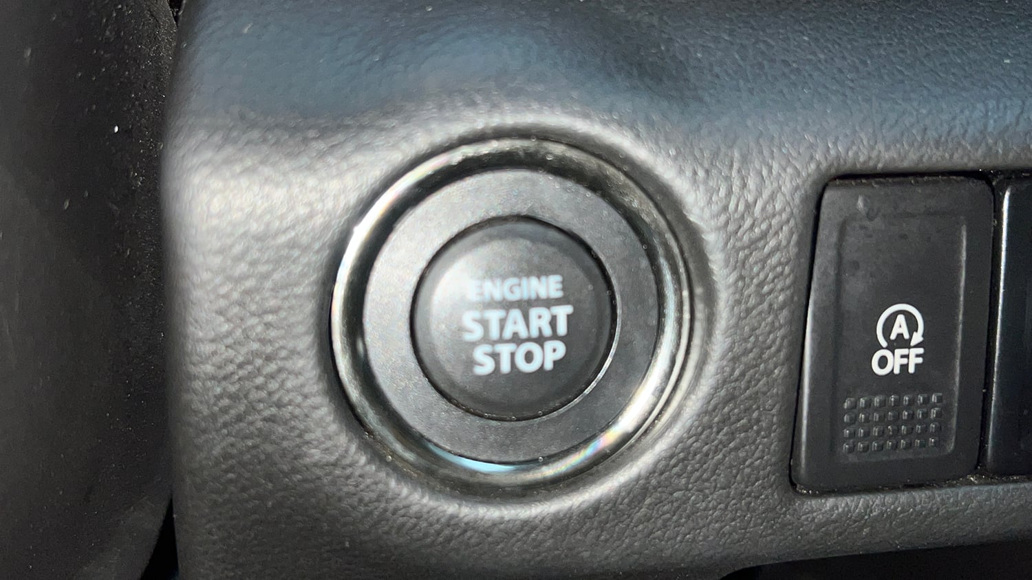 Used 2021 Maruti Suzuki S-Cross Alpha AT Petrol Automatic top_features Keyless start