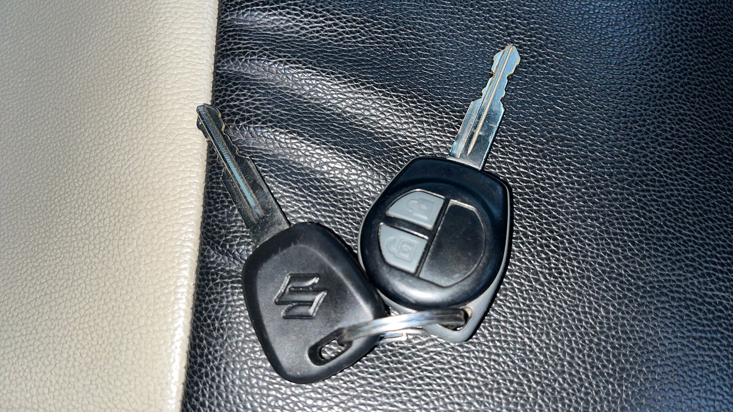 Used 2022 Maruti Suzuki Alto 800 Vxi Plus Petrol Manual extra CAR KEY VIEW