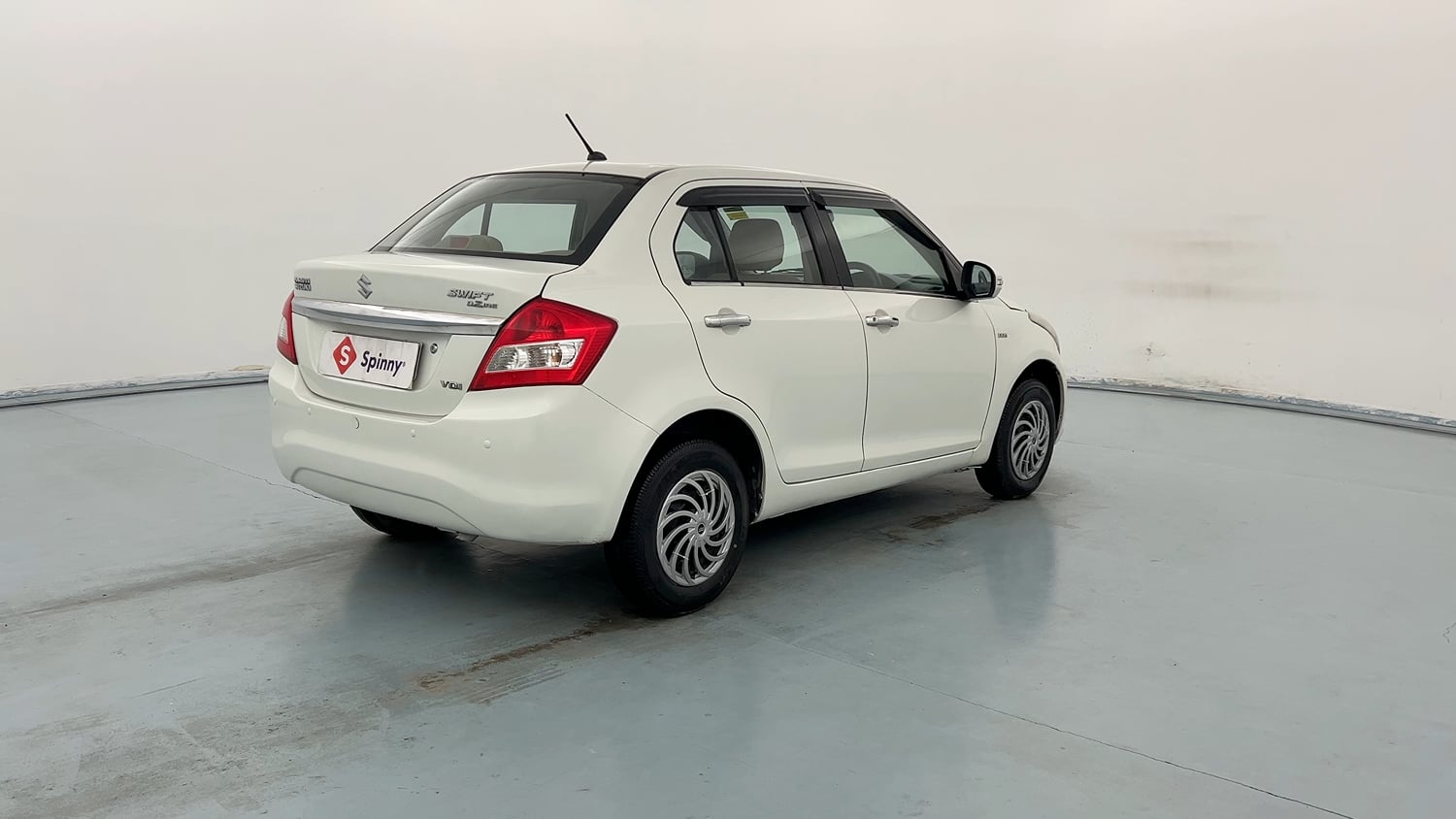 Used 2016 Maruti Suzuki Swift Dzire VDI Diesel Manual exterior RIGHT REAR CORNER VIEW