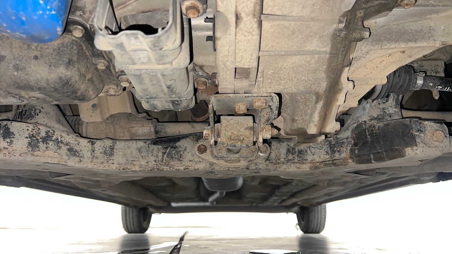 Used 2015 Hyundai Xcent S 1.2 Petrol Manual extra FRONT LEFT UNDERBODY VIEW
