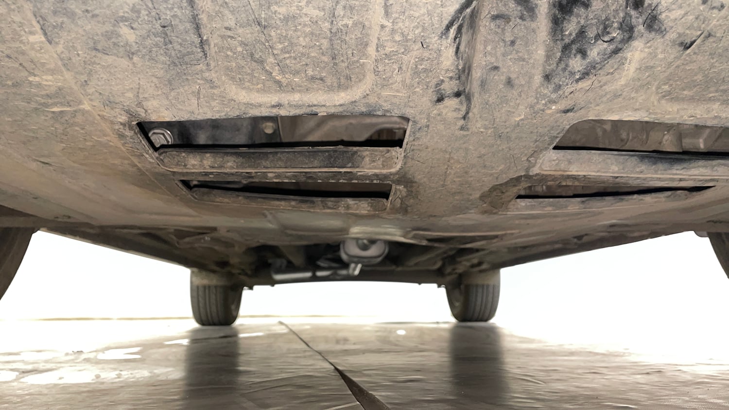 Used 2017 Hyundai Creta 1.6 SX Plus AT Petrol Petrol Automatic extra FRONT LEFT UNDERBODY VIEW