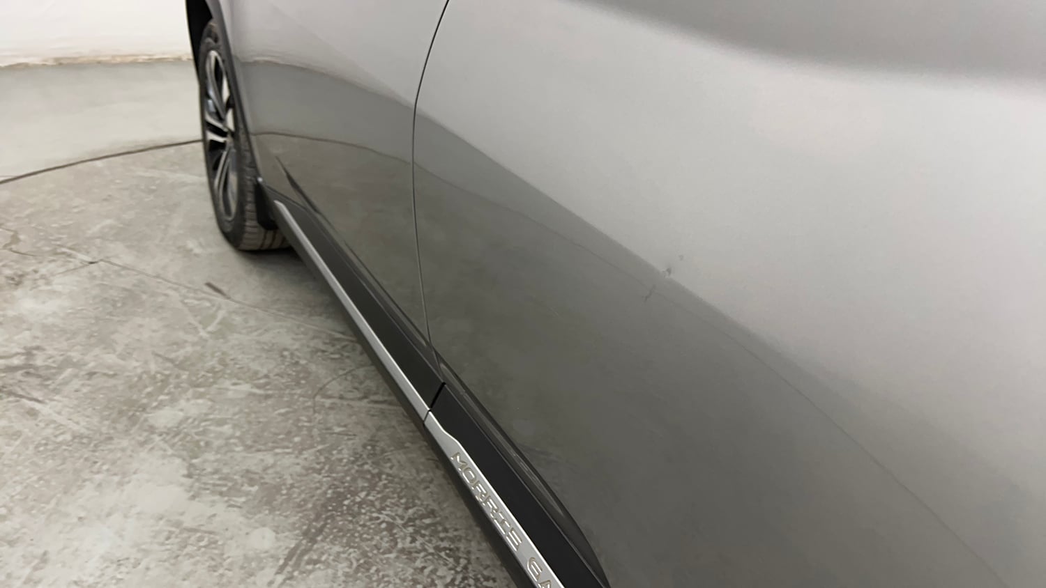 Used 2021 MG Motors Hector Plus Sharp 1.5 Petrol Turbo CVT 6-STR Petrol Automatic dents MINOR SCRATCH