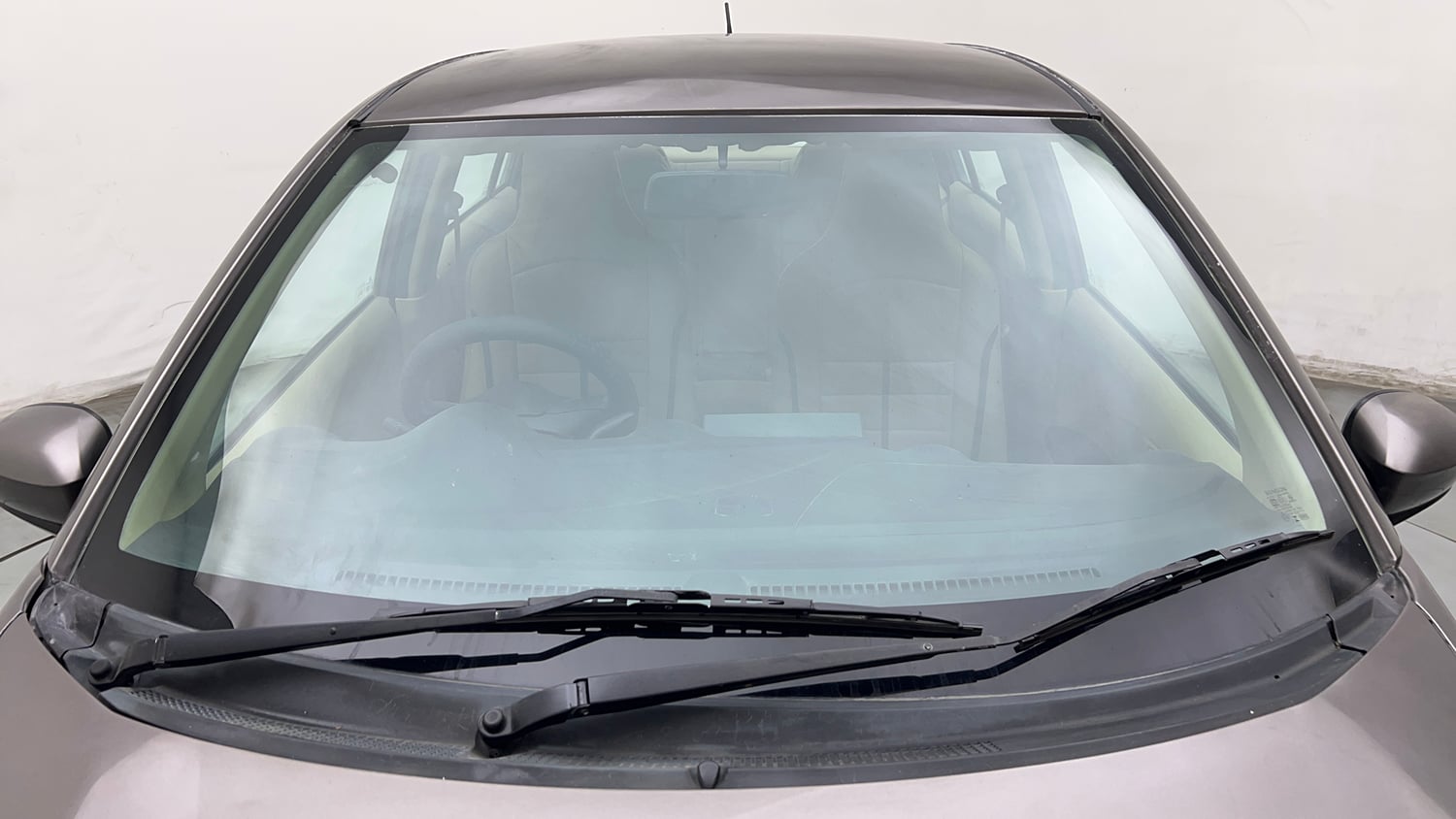 Used 2014 Honda Amaze 1.2 S i-VTEC Petrol Manual exterior FRONT WINDSHIELD VIEW