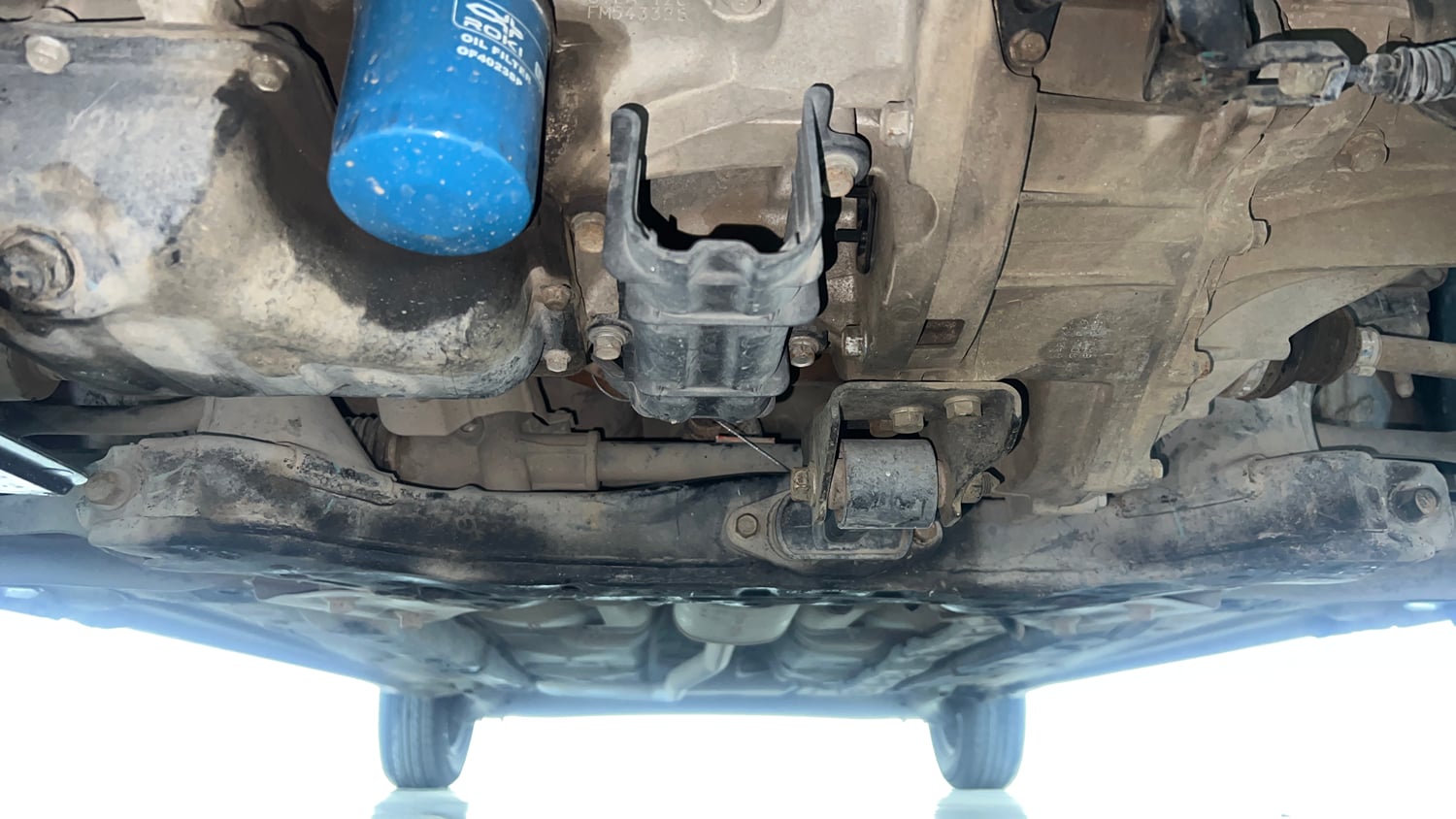 Used 2015 Hyundai Grand i10 Sportz 1.2 Kappa VTVT Petrol Manual extra FRONT LEFT UNDERBODY VIEW