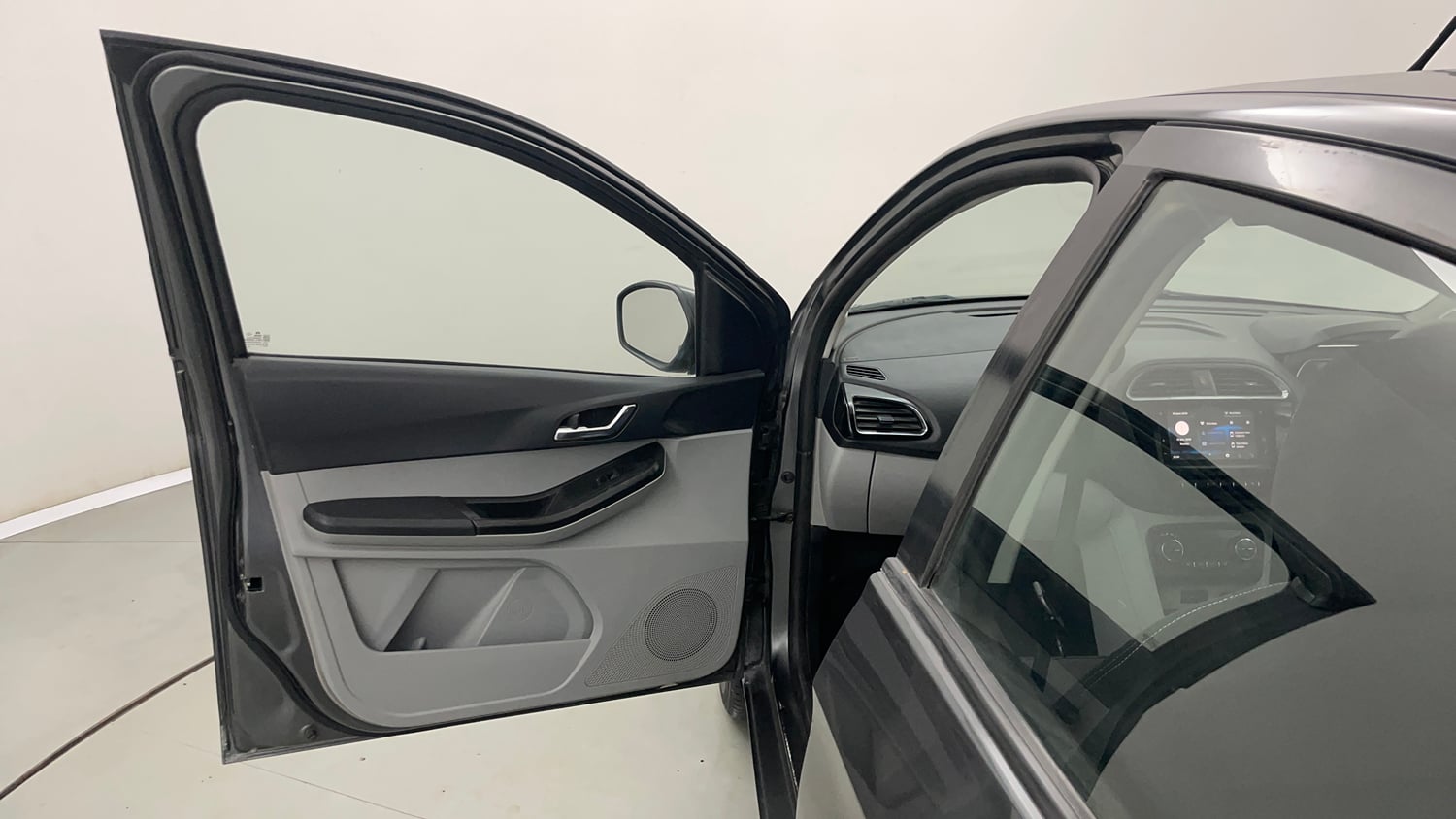 Used 2021 Tata Tiago XZ Plus Petrol Manual interior LEFT FRONT DOOR OPEN VIEW