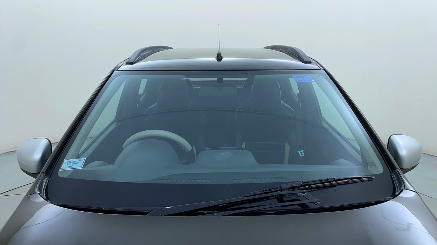 Used 2019 Renault Kwid 1.0 RXT AMT Opt Petrol Automatic exterior FRONT WINDSHIELD VIEW