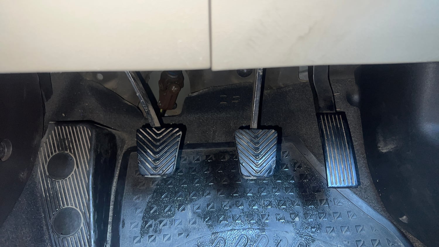 Used 2012 Hyundai i20 Sportz 1.2 Petrol Manual interior PEDALS VIEW