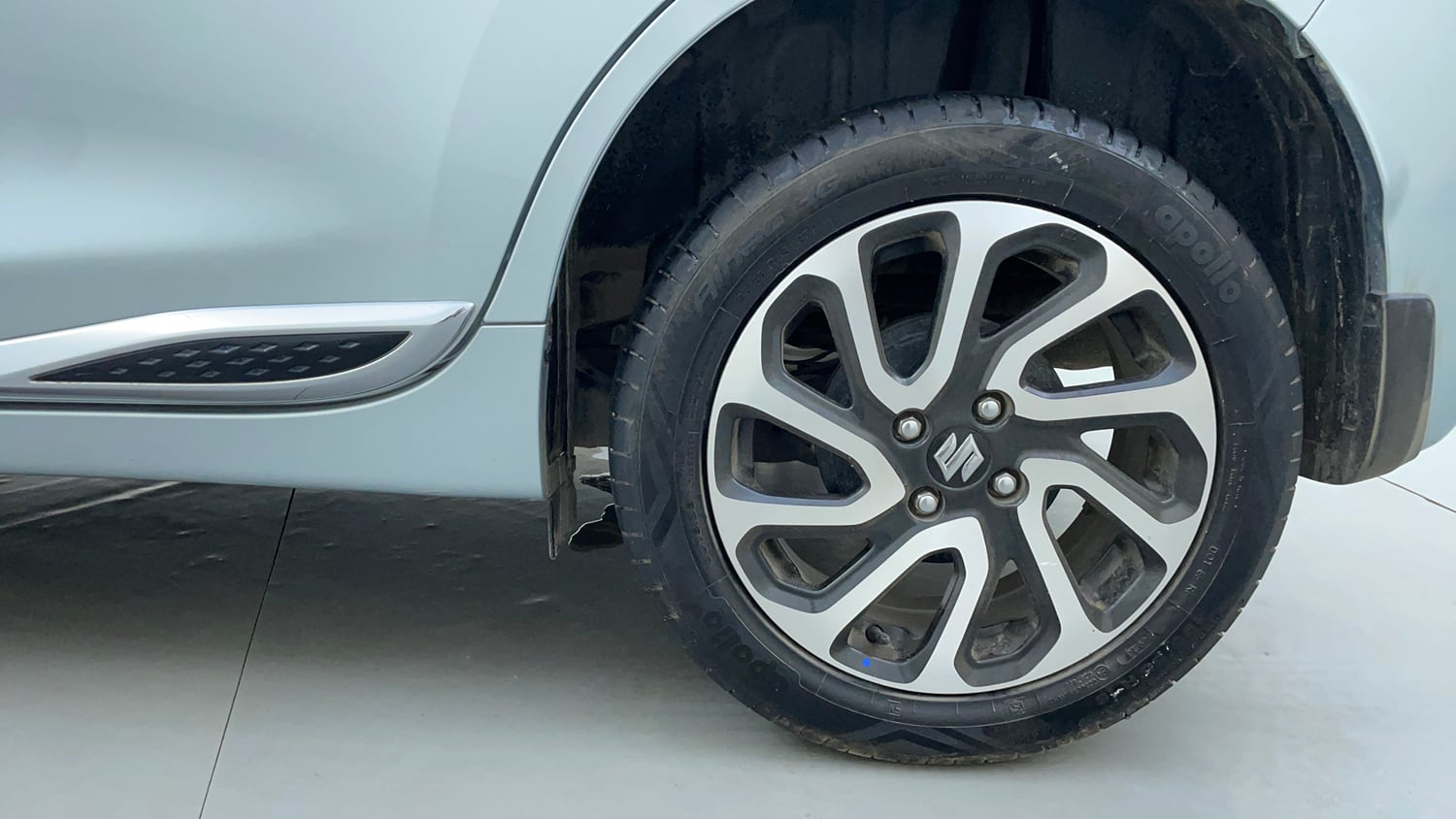 Used 2024 Maruti Suzuki Baleno Alpha AGS Petrol Automatic tyres LEFT REAR TYRE RIM VIEW