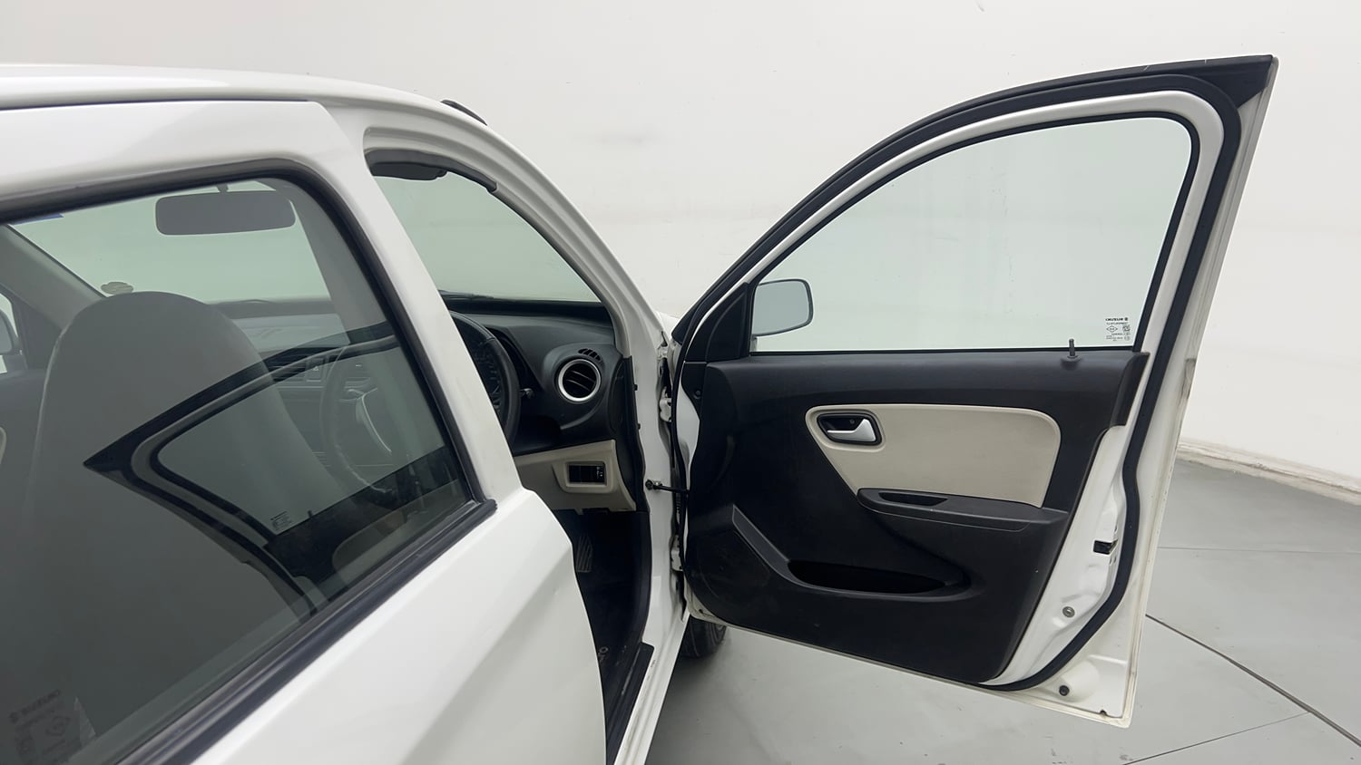 Used 2021 Maruti Suzuki Alto 800 LXi Petrol Manual interior RIGHT FRONT DOOR OPEN VIEW