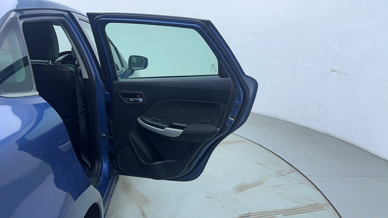 Used 2017 Maruti Suzuki Baleno Zeta 1.2 Petrol Manual interior RIGHT REAR DOOR OPEN VIEW