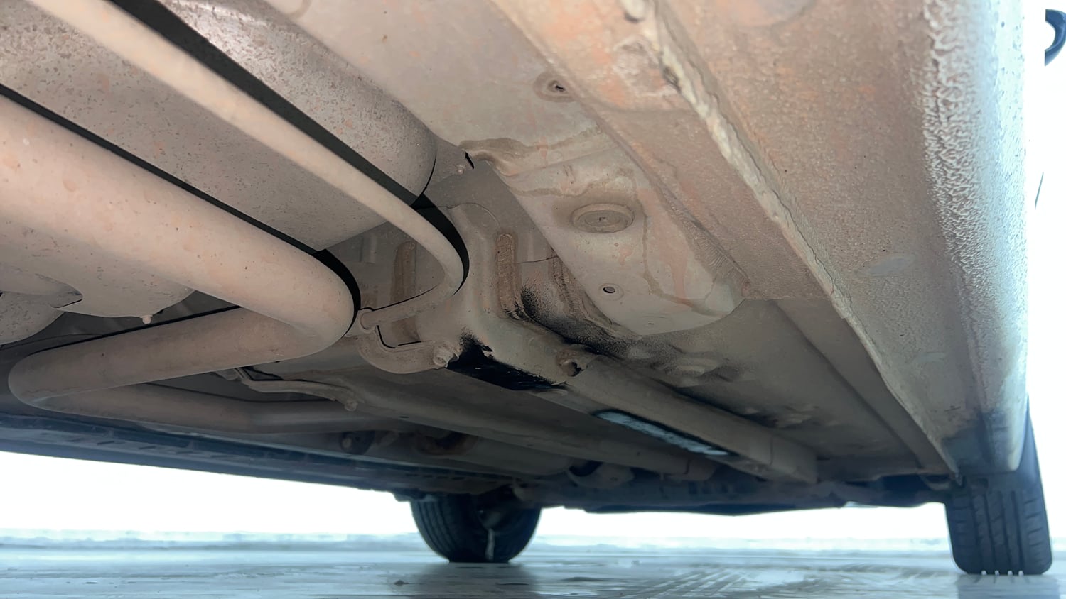 Used 2021 Hyundai Verna SX (O) 1.0 Turbo DCT Petrol Automatic extra REAR RIGHT UNDERBODY VIEW