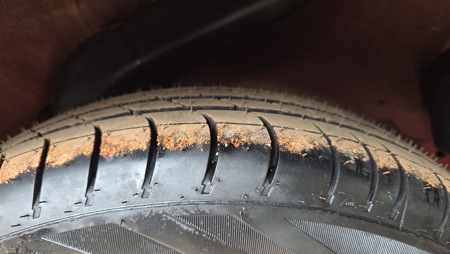 Used 2013 Hyundai i10 Era 1.1 iRDE2 Petrol Manual tyres LEFT REAR TYRE TREAD VIEW