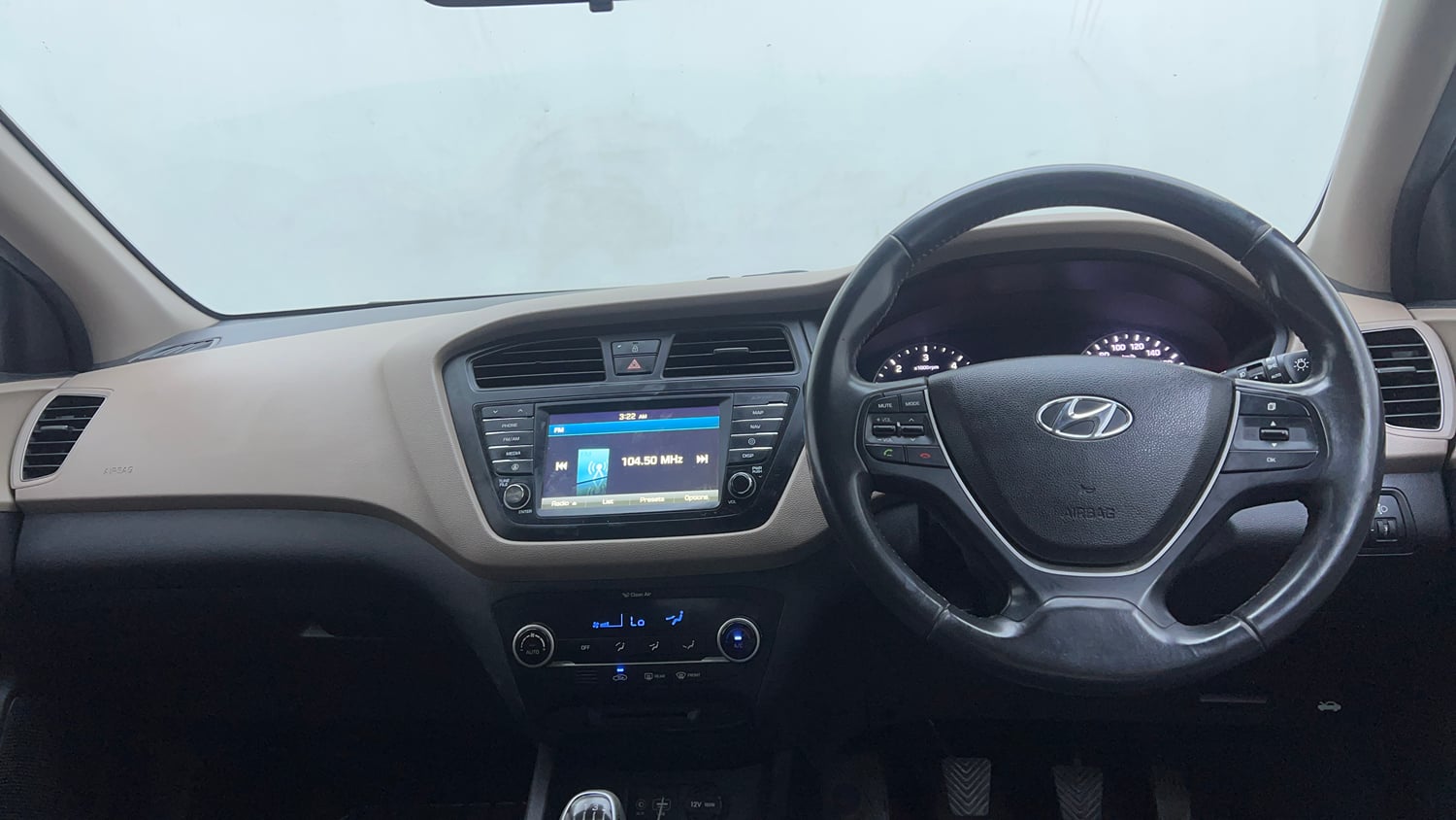 Used 2016 Hyundai Elite i20 Asta 1.4 CRDI Diesel Manual interior DASHBOARD VIEW