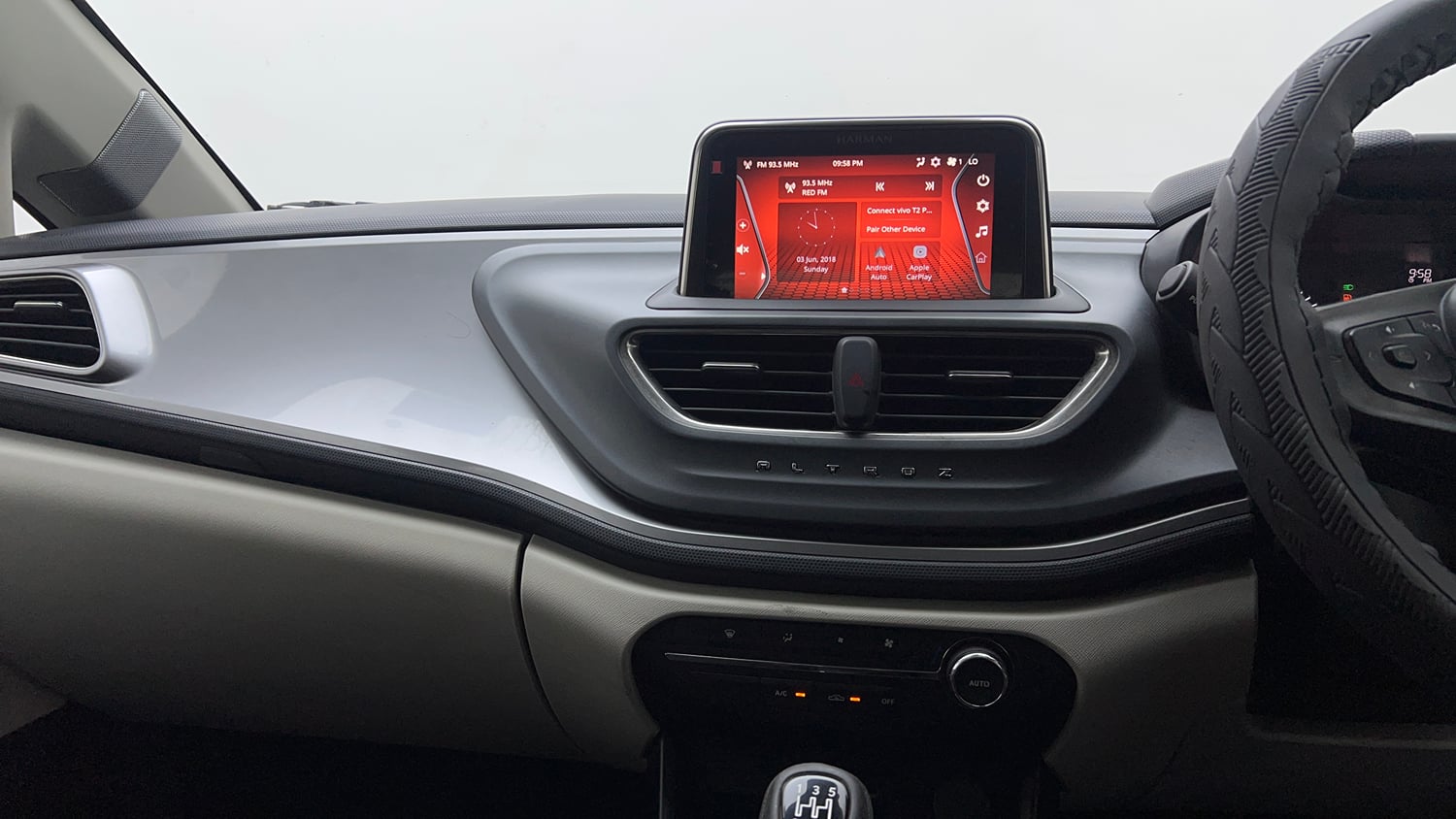 Used 2021 Tata Altroz XT Petrol Petrol Manual interior MUSIC SYSTEM & AC CONTROL VIEW
