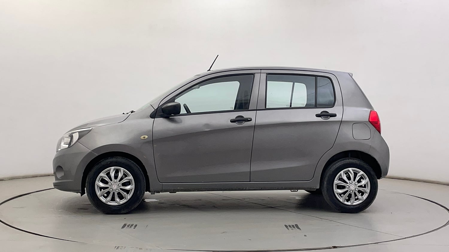 Used 2014 Maruti Suzuki Celerio VXi AMT Petrol Automatic exterior LEFT SIDE VIEW