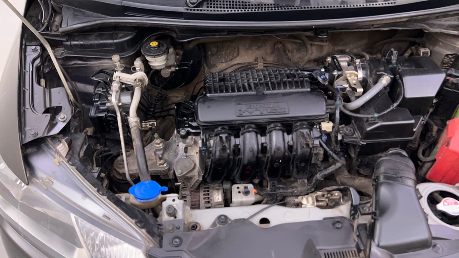 Used 2018 Honda Jazz V CVT Petrol Petrol Automatic engine ENGINE RIGHT SIDE VIEW