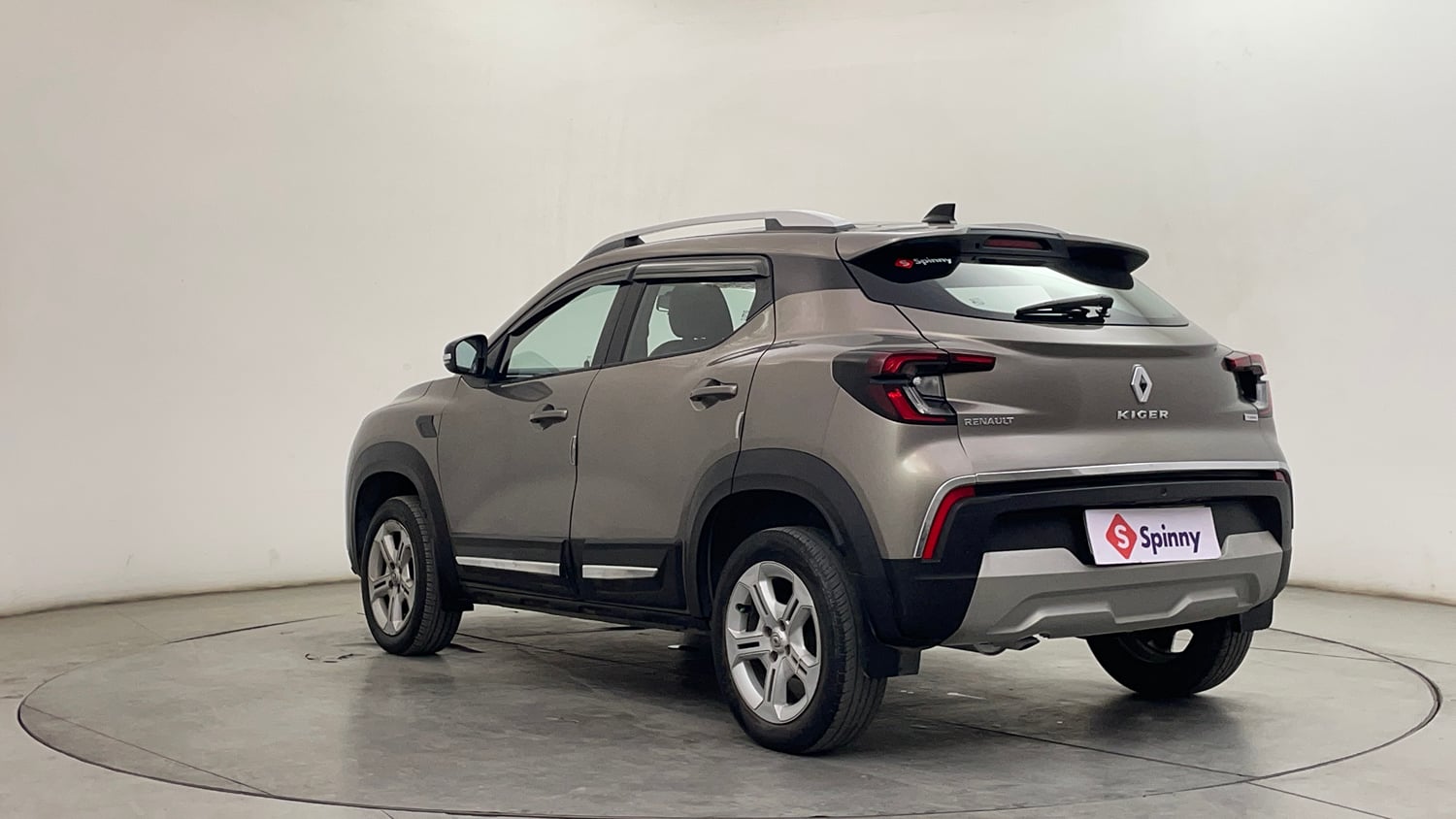 Used 2021 Renault Kiger RXT 1.0 Turbo MT Petrol Manual exterior LEFT REAR CORNER VIEW