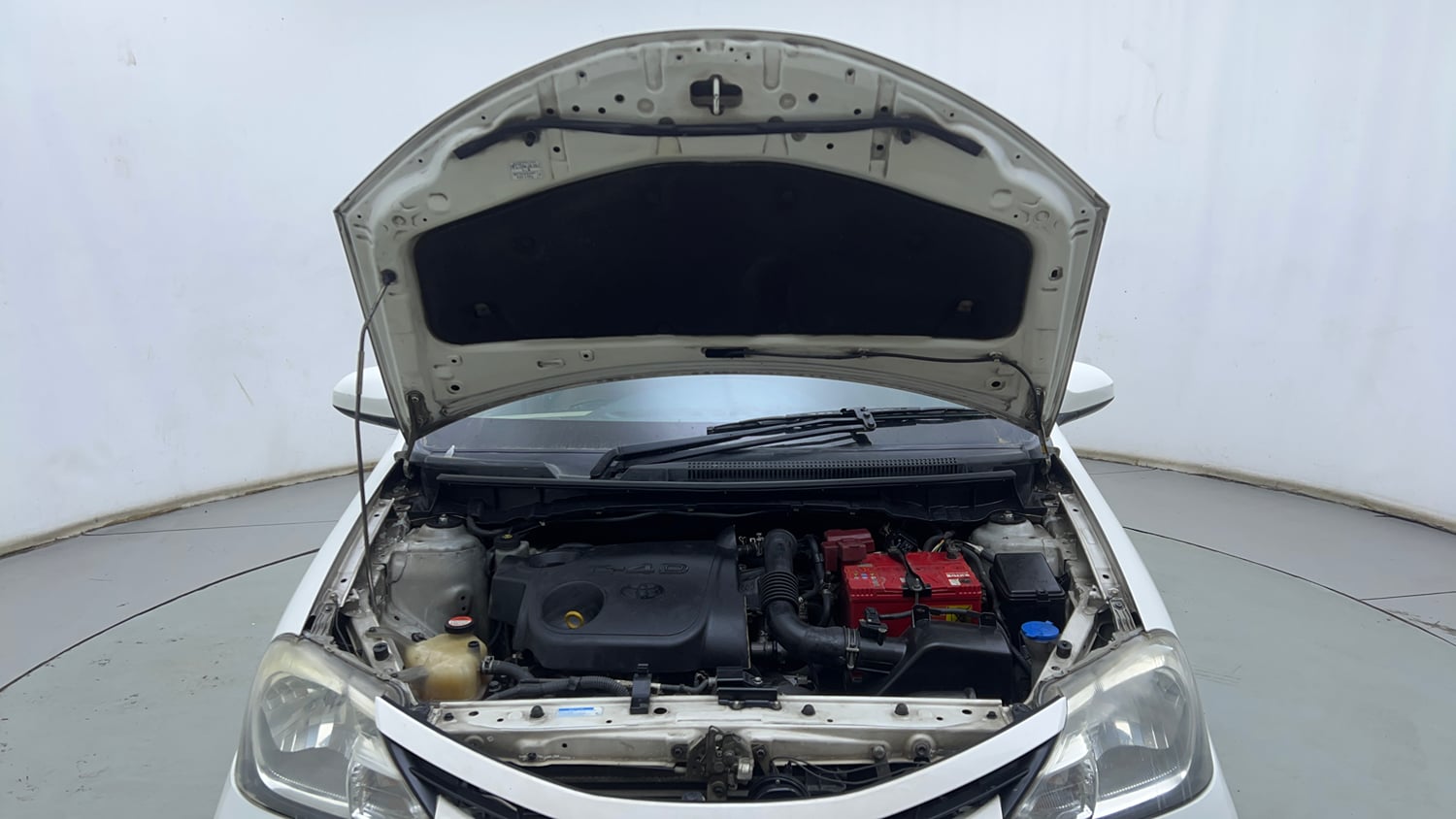 Used 2017 Toyota Etios Liva GXD Diesel Manual engine ENGINE & BONNET OPEN FRONT VIEW