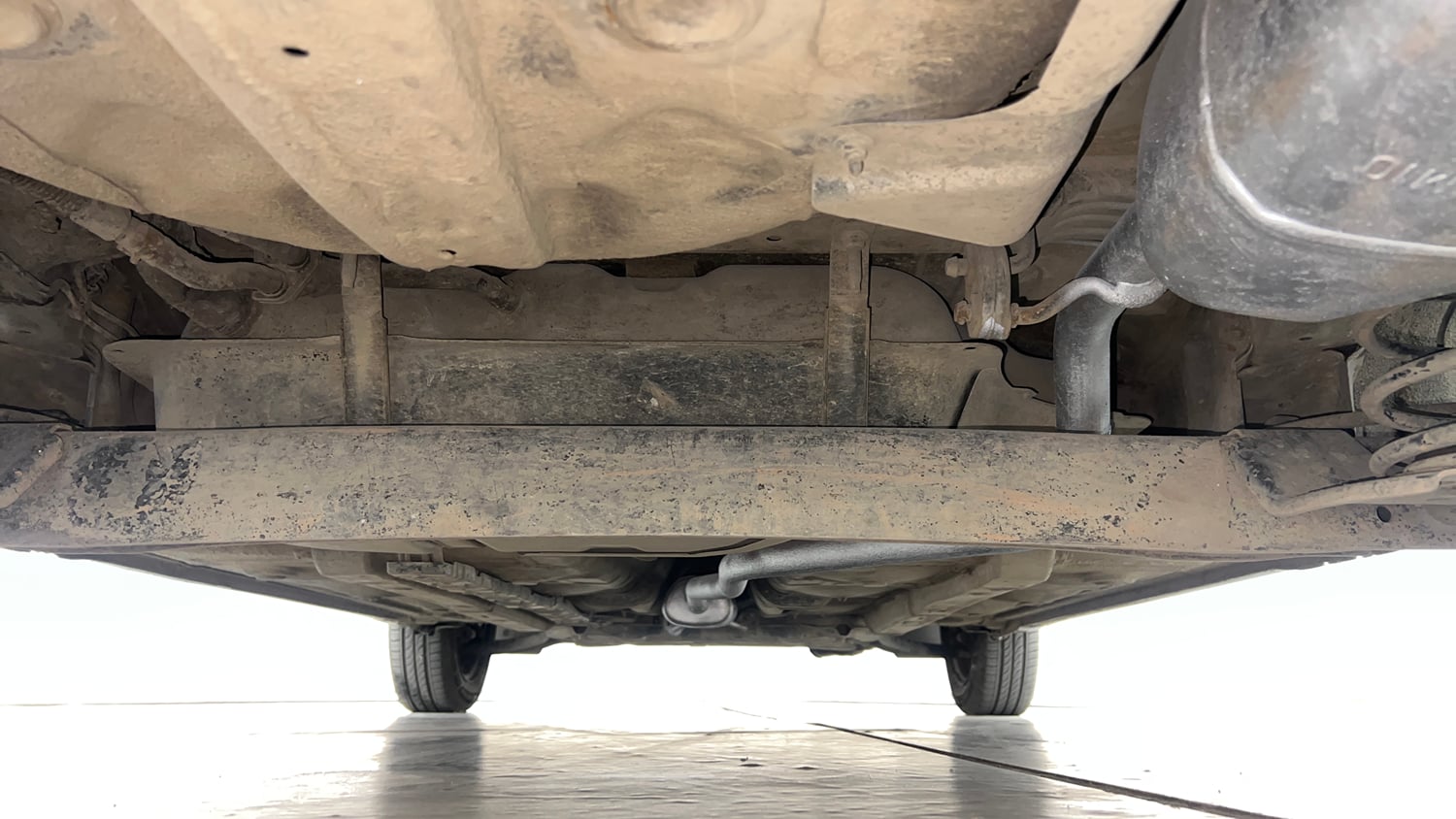 Used 2015 Hyundai Xcent S 1.2 Petrol Manual extra REAR UNDERBODY VIEW (TAKEN FROM REAR)