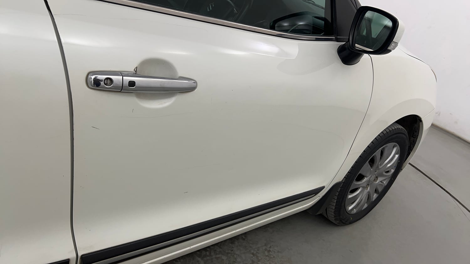 Used 2016 Maruti Suzuki Baleno Alpha 1.2 Petrol Manual dents MINOR DENT