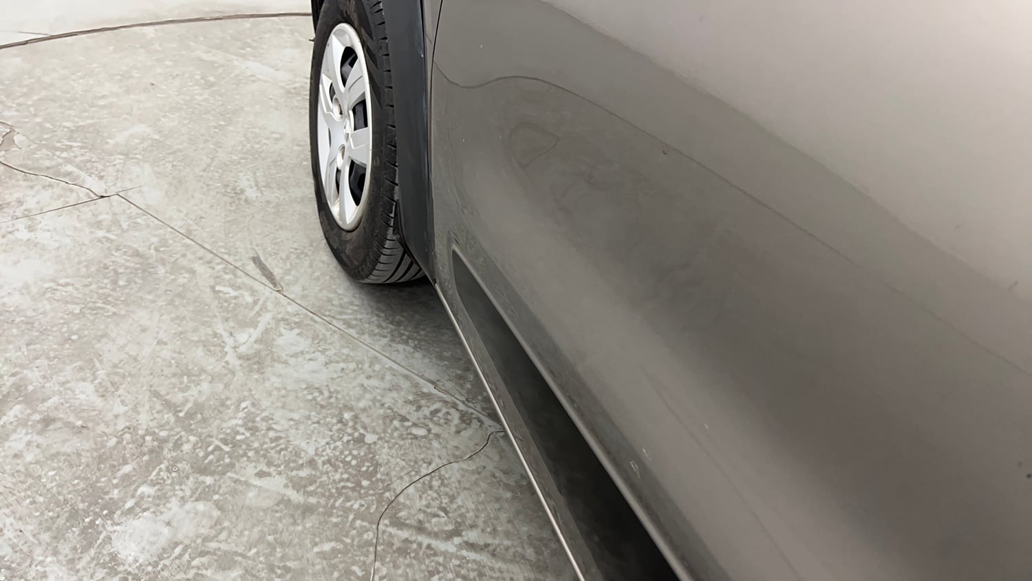 Used 2019 Renault Kwid RXL Petrol Manual dents MINOR SCRATCH