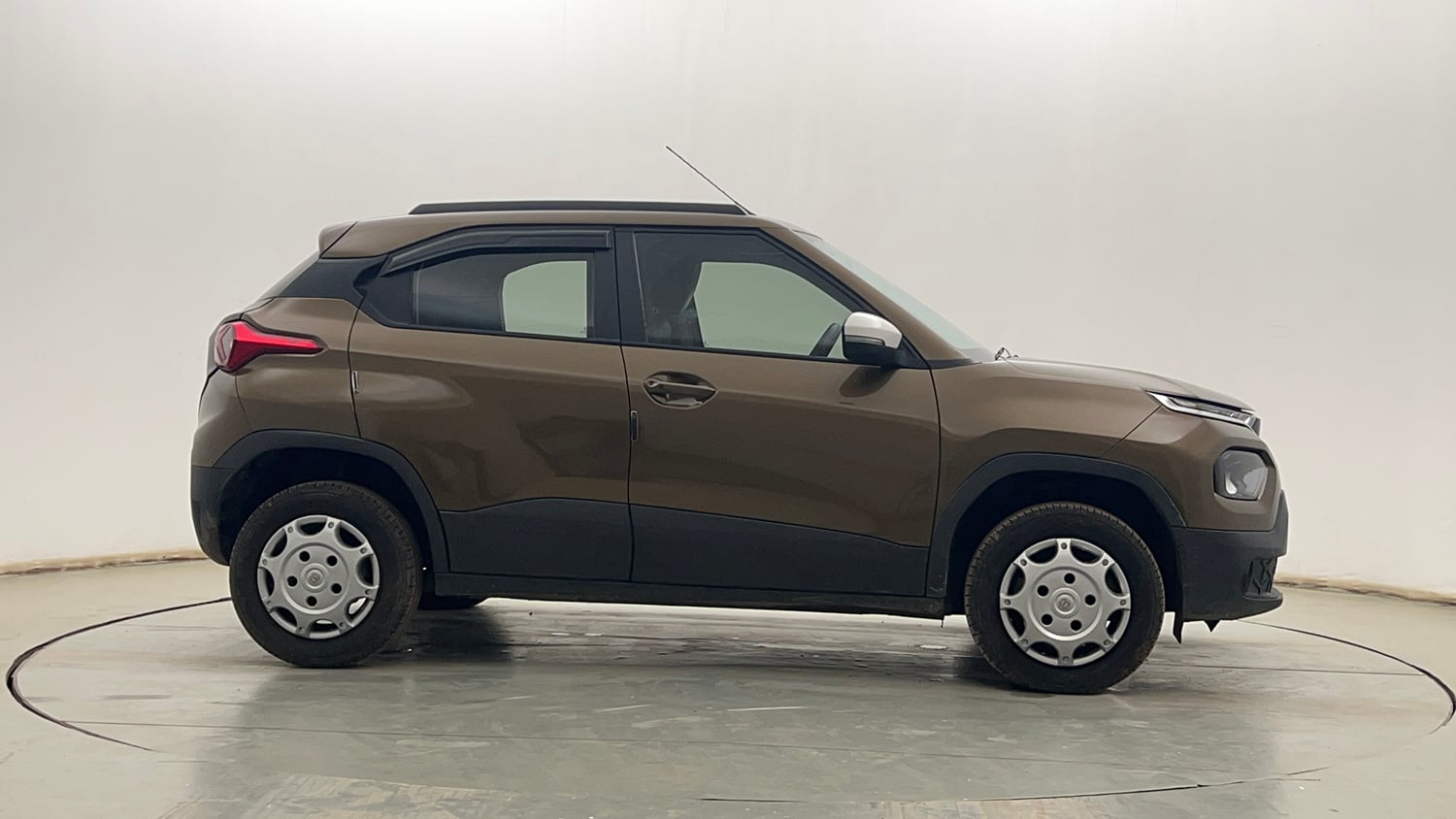 Used 2022 Tata Punch Accomplished AMT Petrol Automatic exterior RIGHT SIDE VIEW