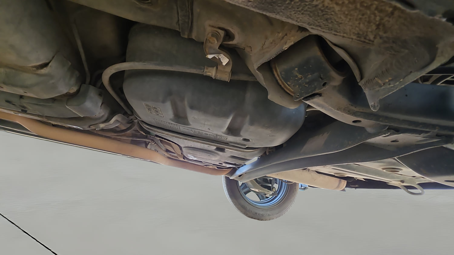 Used 2017 Hyundai Elite i20 Asta 1.2 Petrol Manual extra REAR UNDERBODY VIEW (TAKEN FROM REAR)