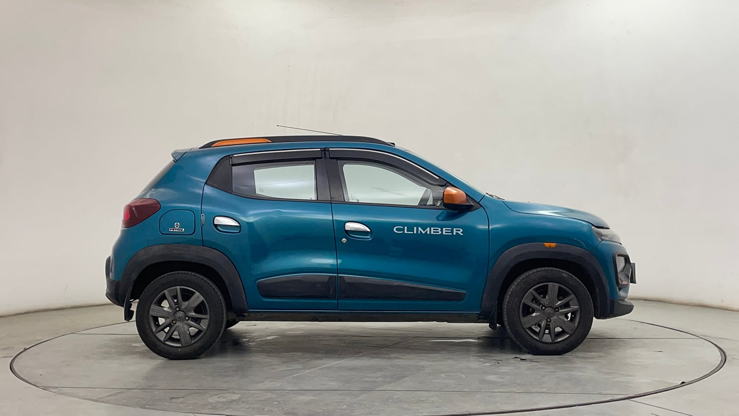 Used 2020 Renault Kwid CLIMBER 1.0 AMT Opt Petrol Automatic exterior RIGHT SIDE VIEW