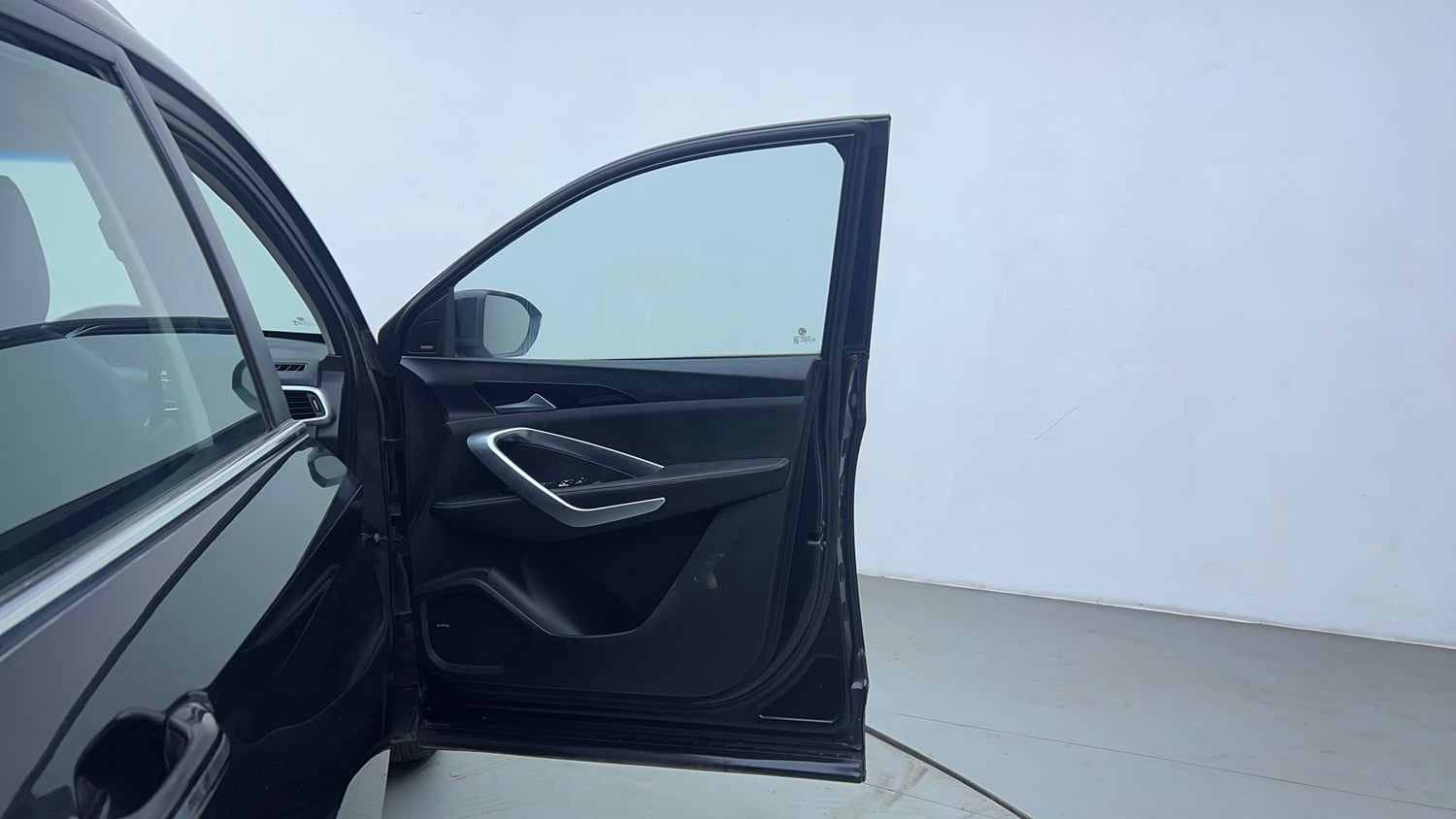 Used 2020 MG Motors Hector Sharp 1.5 DCT Petrol Petrol Automatic interior RIGHT FRONT DOOR OPEN VIEW