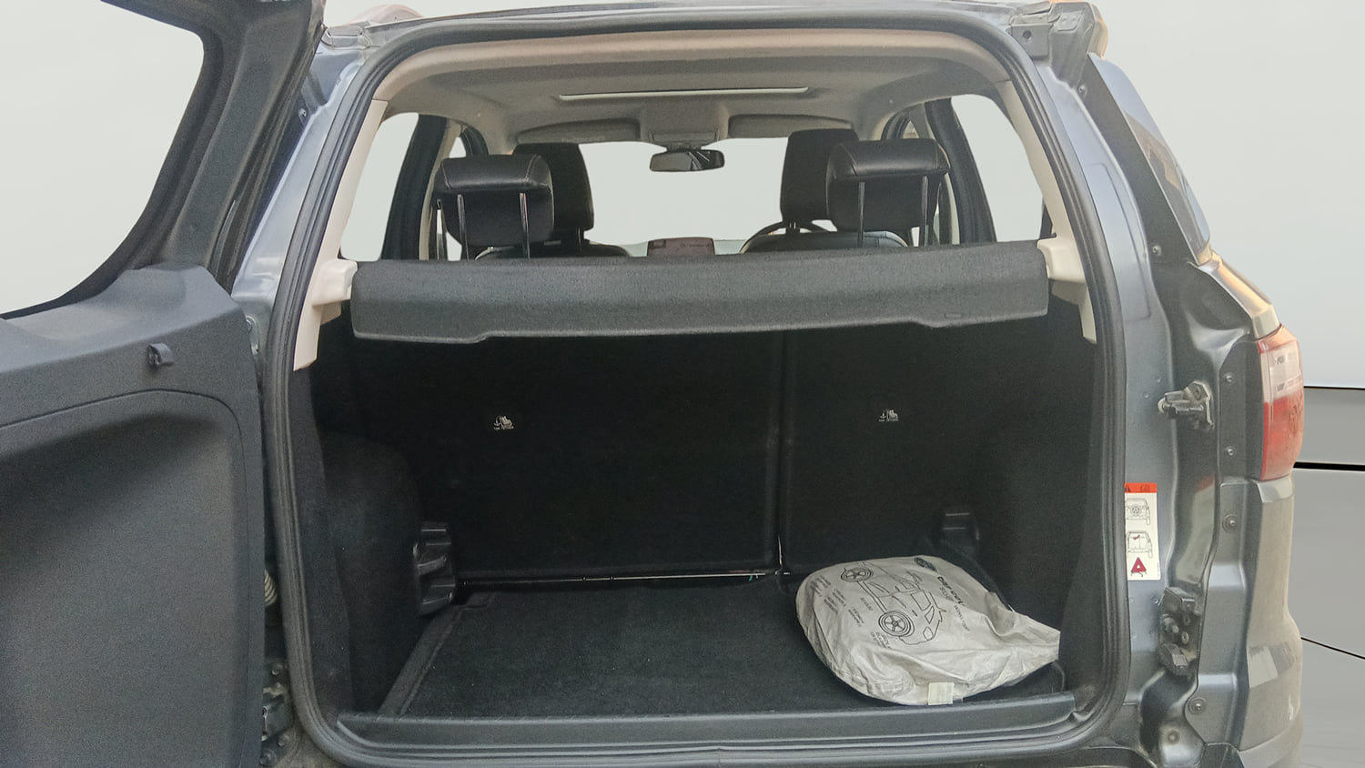 Used 2020 Ford EcoSport S MT 1.5 Ti-VCT Petrol Manual interior DICKY INSIDE VIEW