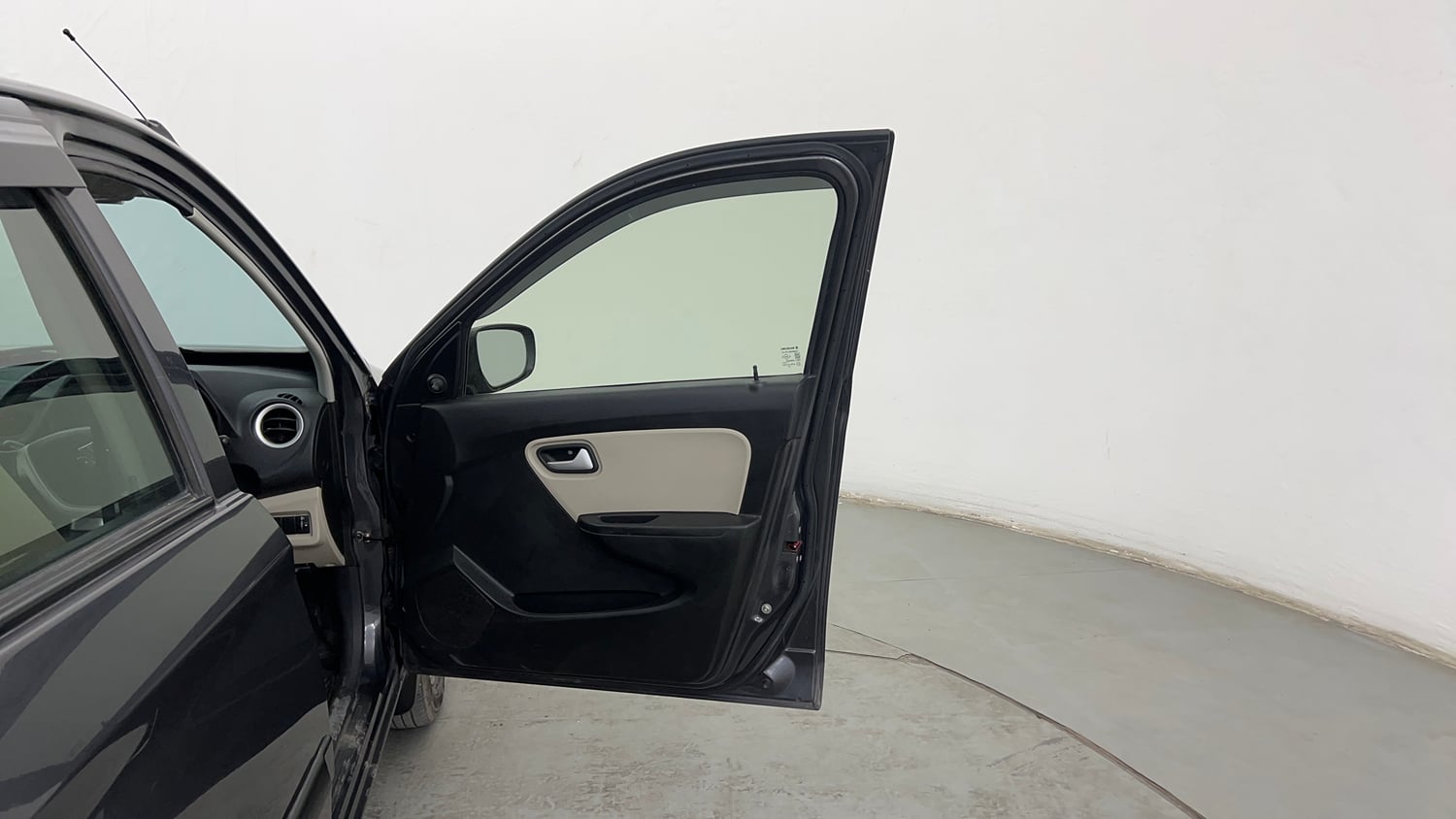 Used 2022 Maruti Suzuki Alto 800 VXi Petrol Manual interior RIGHT FRONT DOOR OPEN VIEW