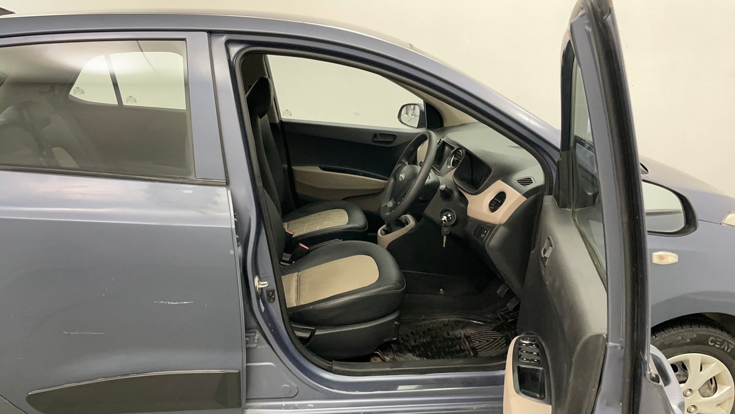 Used 2014 Hyundai Grand i10 Magna 1.2 Kappa VTVT Petrol Manual interior RIGHT SIDE FRONT DOOR CABIN VIEW