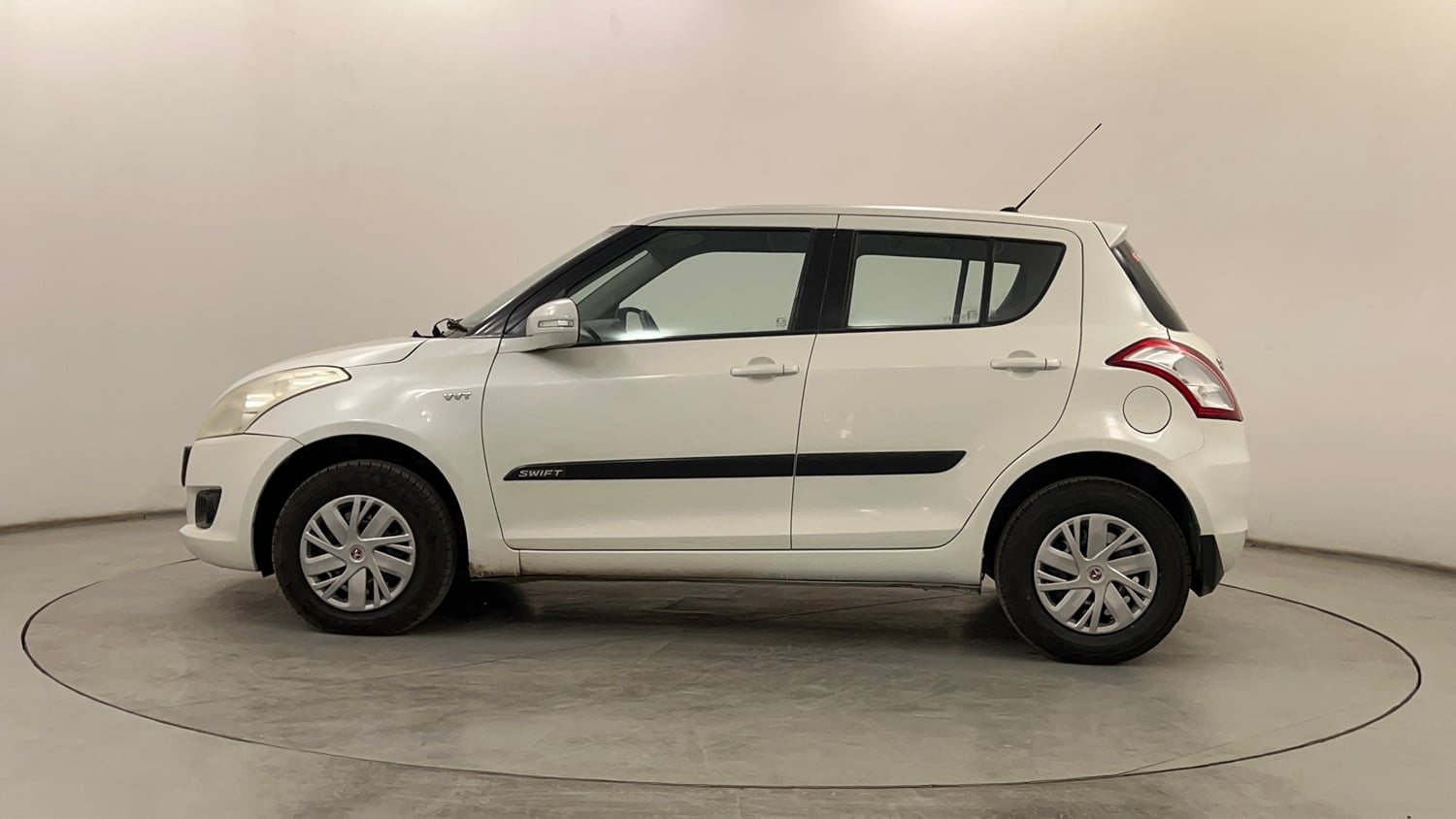 Used 2012 Maruti Suzuki Swift VXi Petrol Manual exterior LEFT SIDE VIEW