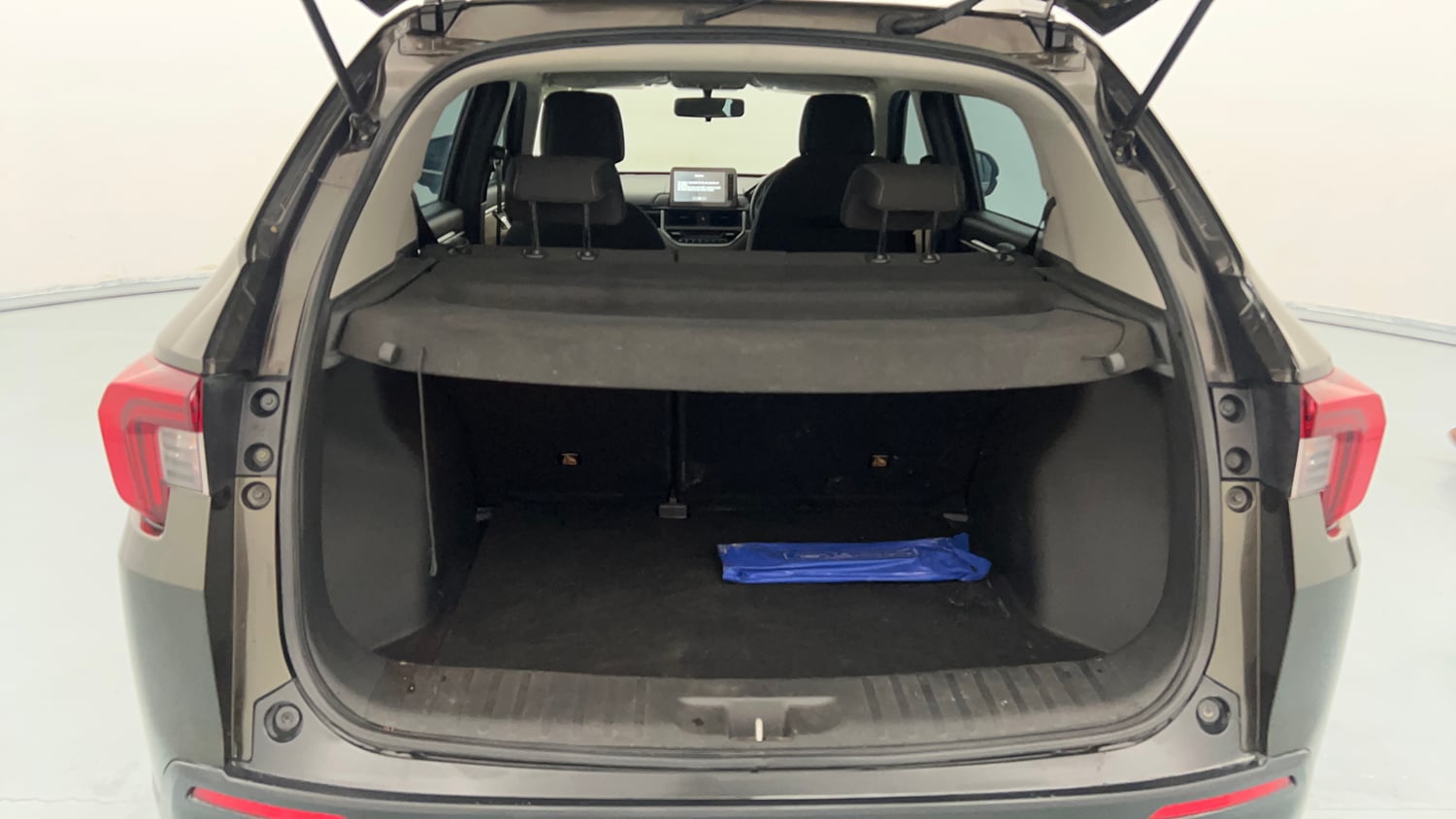 Used 2024 Honda Elevate VX CVT Petrol Automatic interior DICKY INSIDE VIEW
