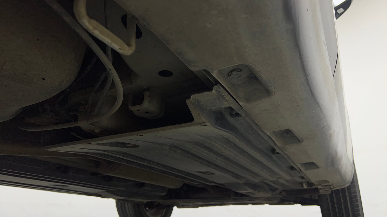 Used 2021 maruti-suzuki Vitara Brezza ZXi Plus Petrol Manual extra REAR RIGHT UNDERBODY VIEW