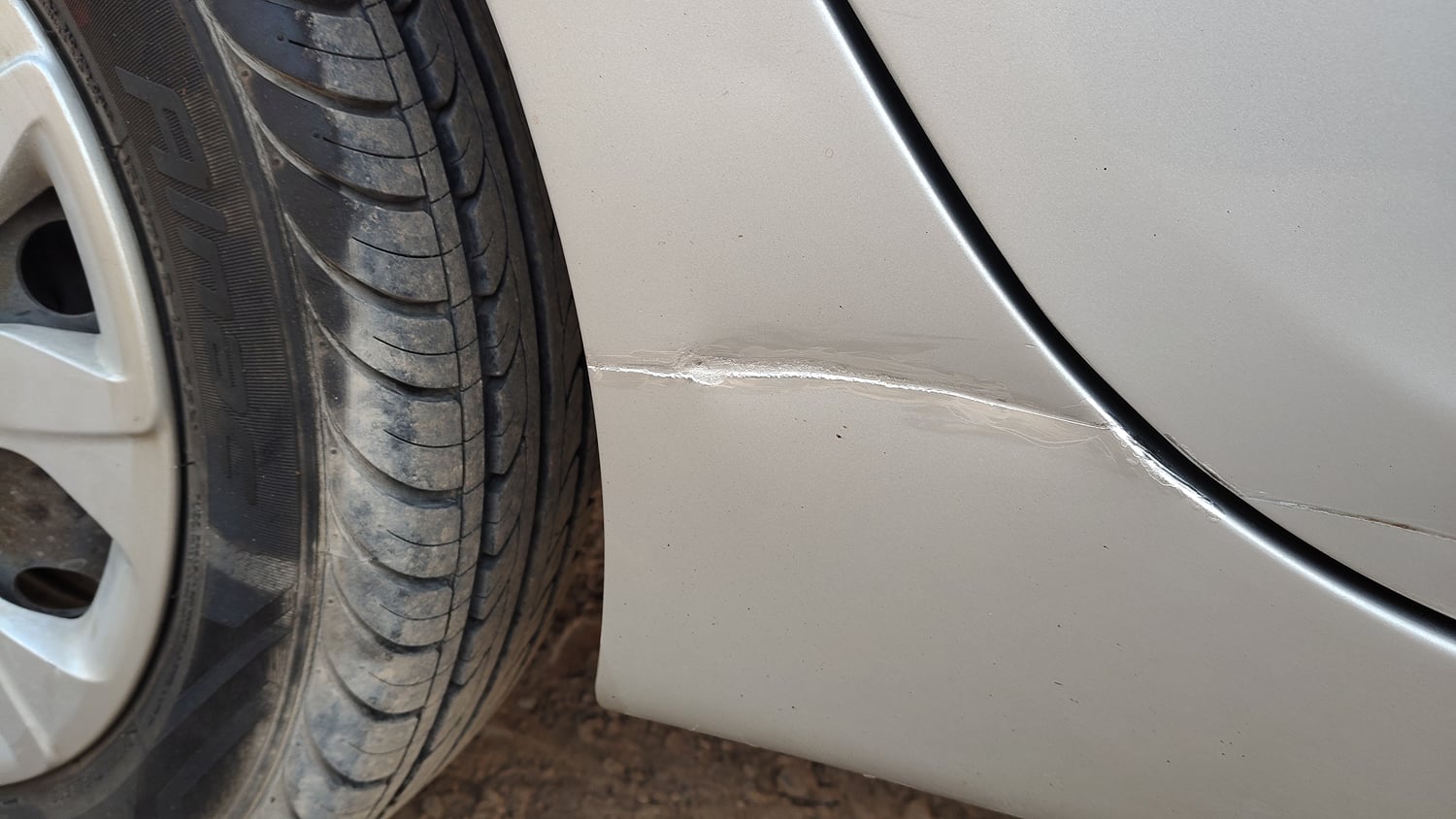 Used 2018 Hyundai Eon Magna + Petrol Manual dents MINOR DENT