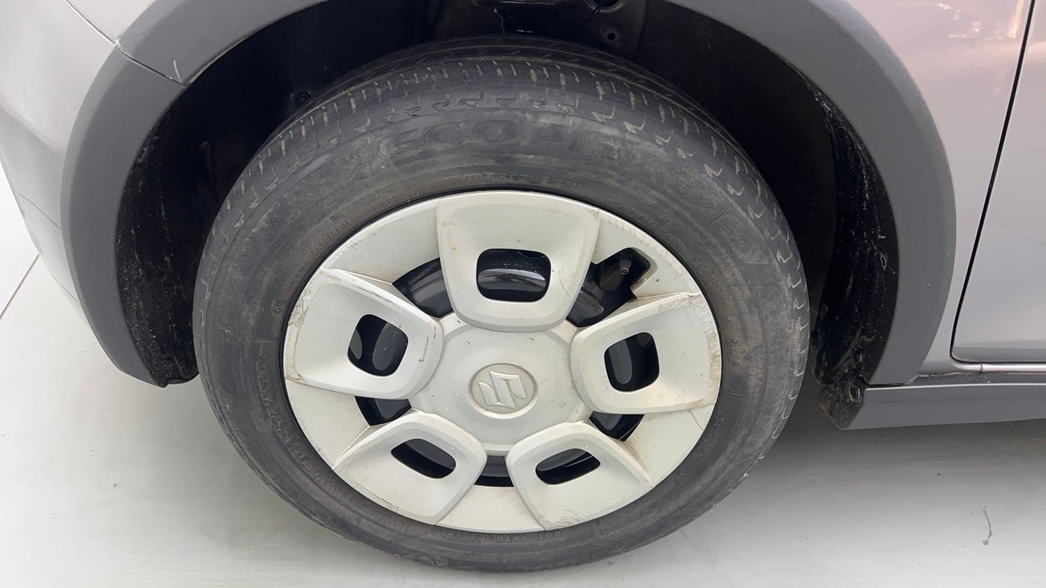 Used 2022 Maruti Suzuki Ignis Delta 1.2 MT Petrol Manual tyres LEFT FRONT TYRE RIM VIEW