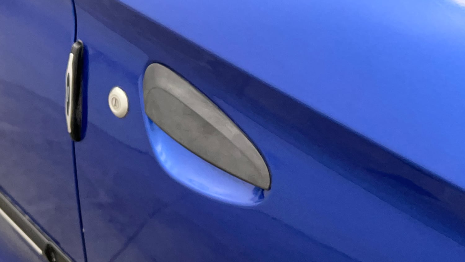 Used 2017 Hyundai Eon Era + AirBag Petrol Manual dents MINOR SCRATCH