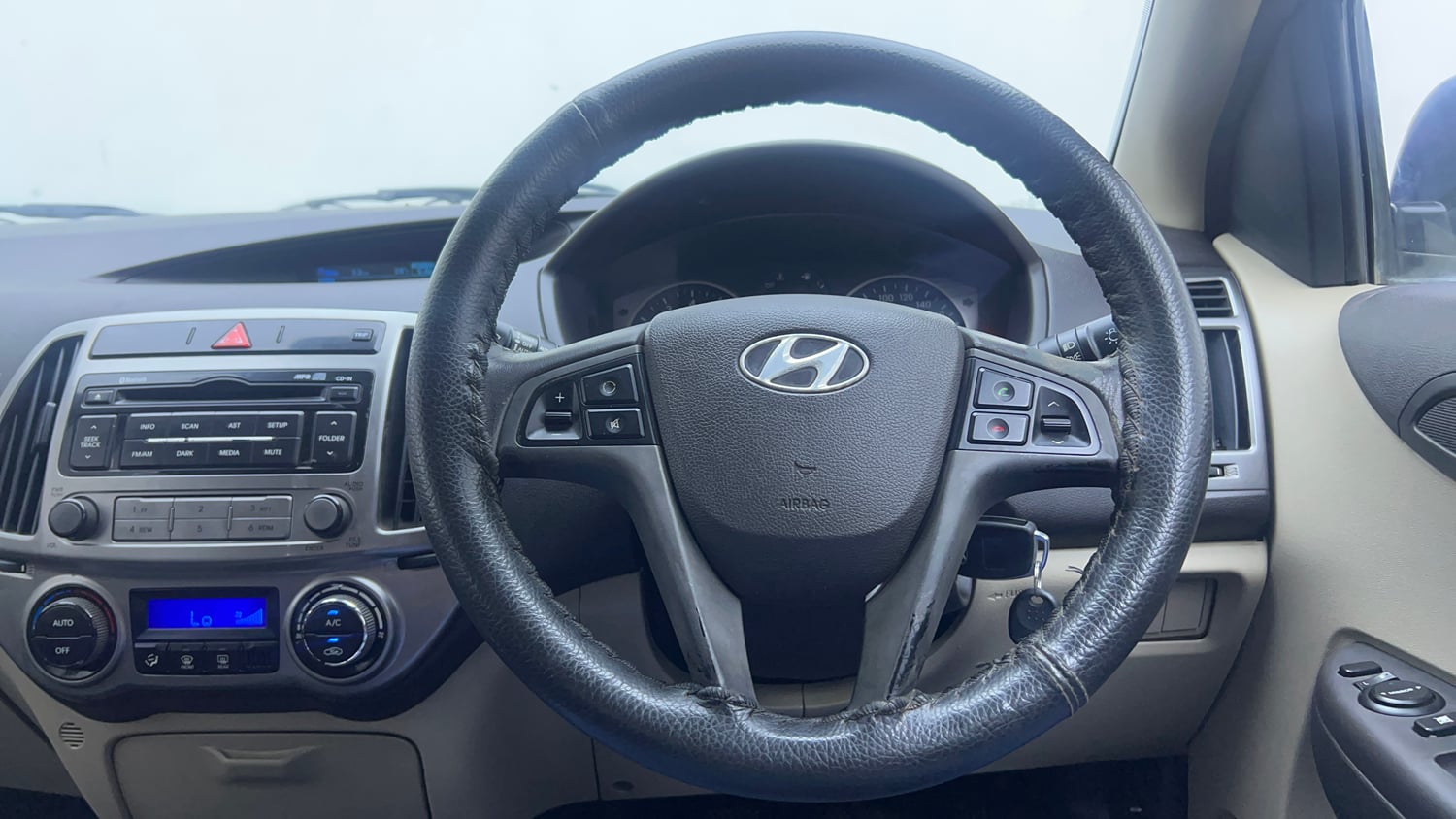 Used 2012 Hyundai i20 Sportz 1.2 Petrol Manual interior STEERING VIEW