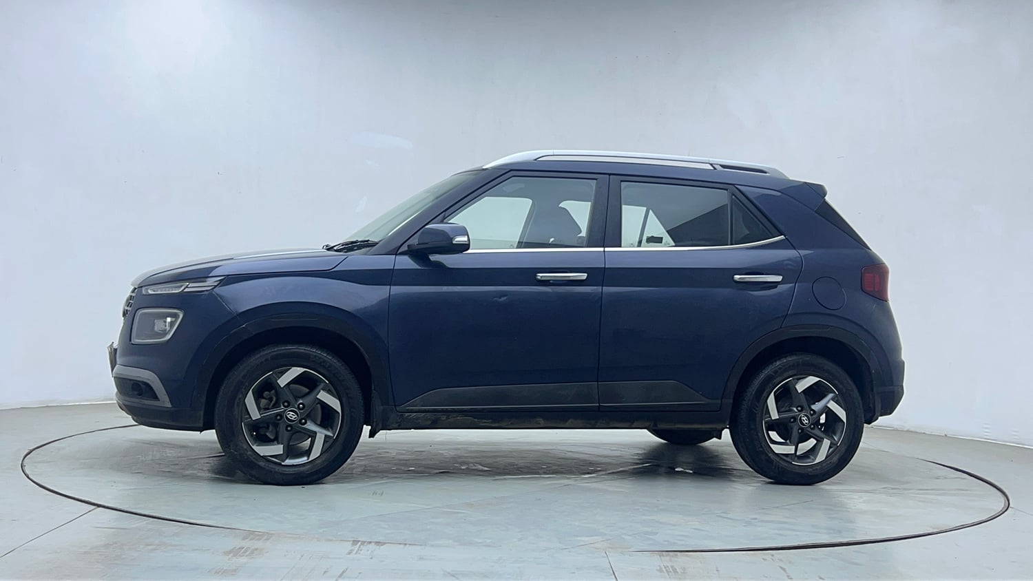 Used 2021 Hyundai Venue SX Plus 1.0 Turbo DCT Petrol Automatic exterior LEFT SIDE VIEW