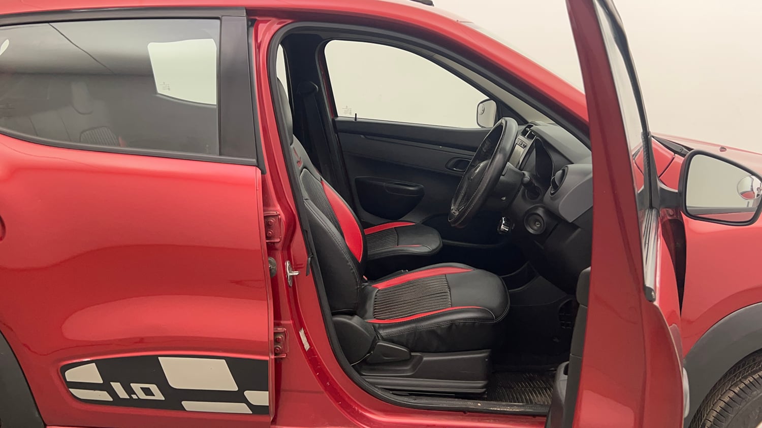 Used 2017 Renault Kwid 1.0 RXT AMT Opt Petrol Automatic interior RIGHT SIDE FRONT DOOR CABIN VIEW