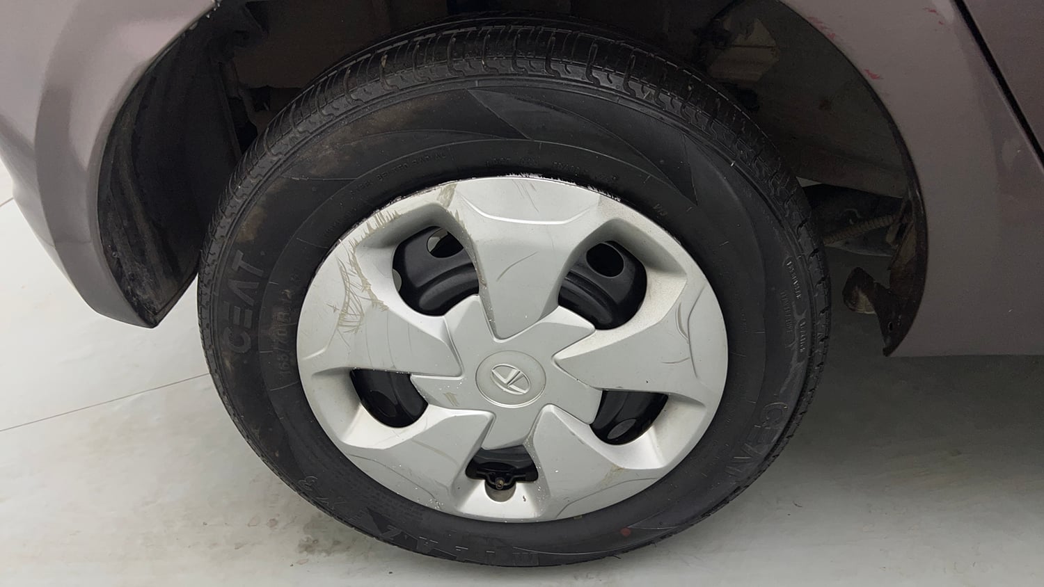 Used 2019 Tata Tiago Revotron XT Petrol Manual tyres RIGHT REAR TYRE TREAD VIEW