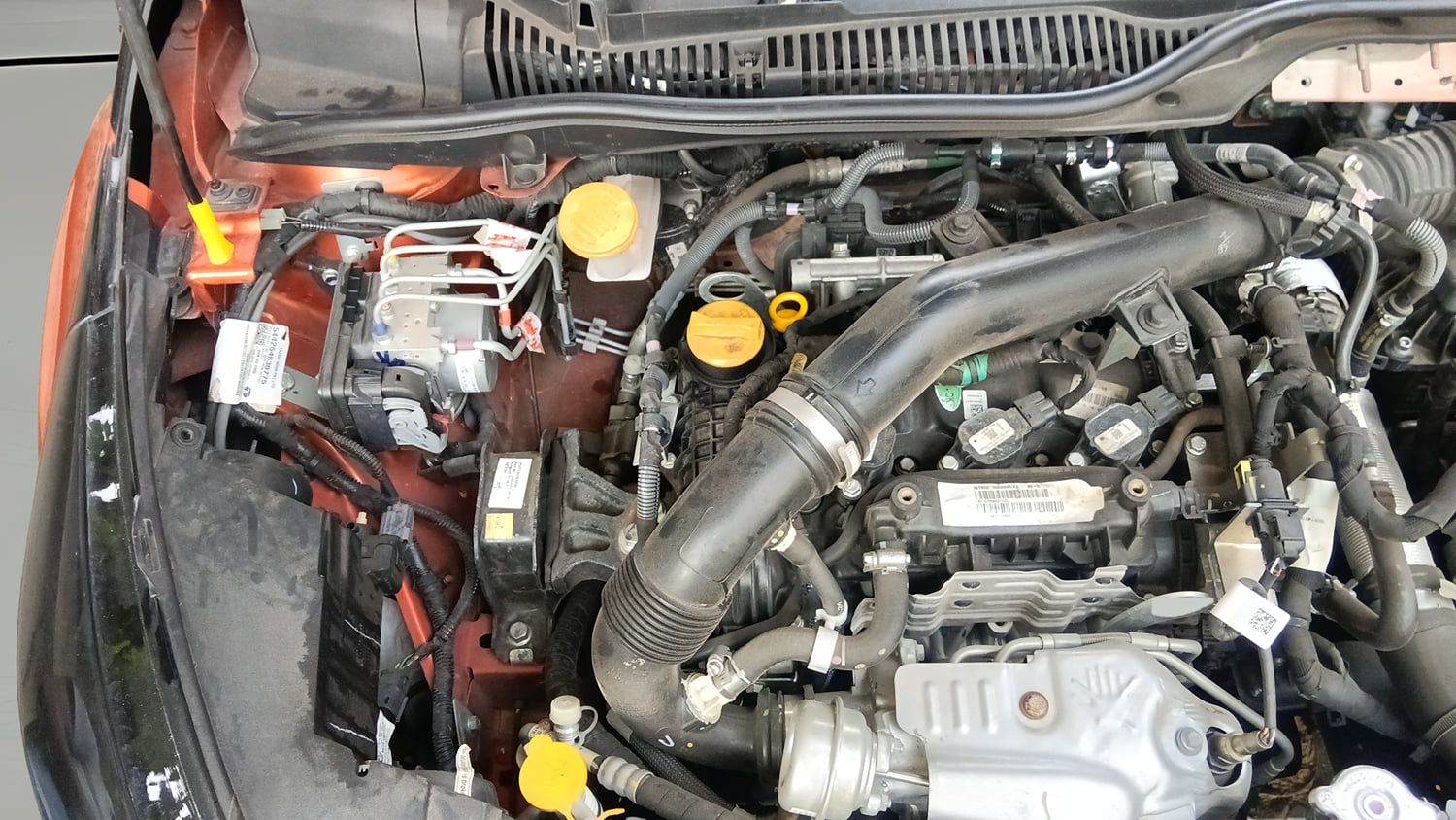 Used 2026 Tata Altroz Racer R3 Petrol Manual engine ENGINE RIGHT SIDE VIEW