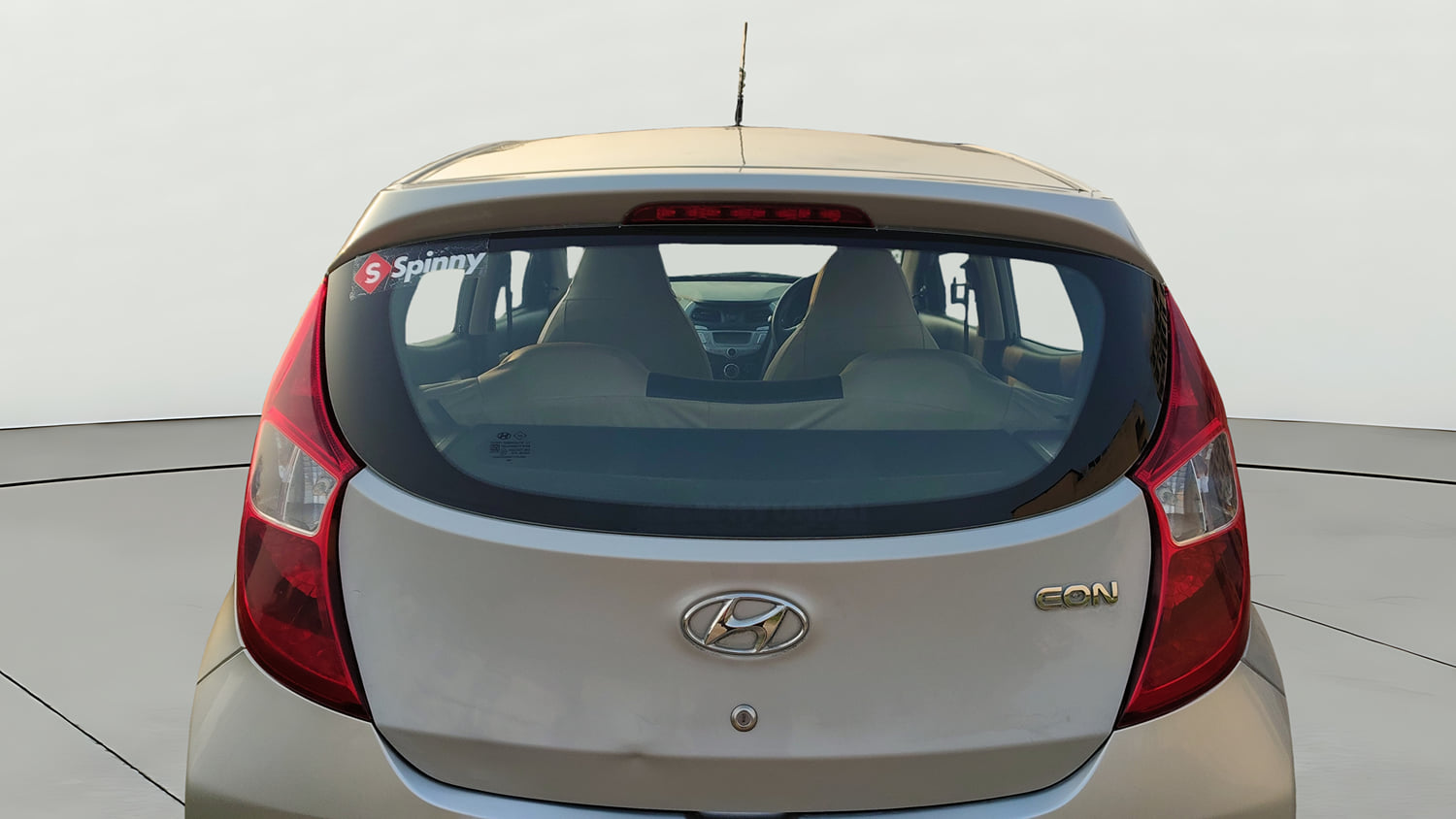 Used 2018 Hyundai Eon Magna + Petrol Manual exterior BACK WINDSHIELD VIEW