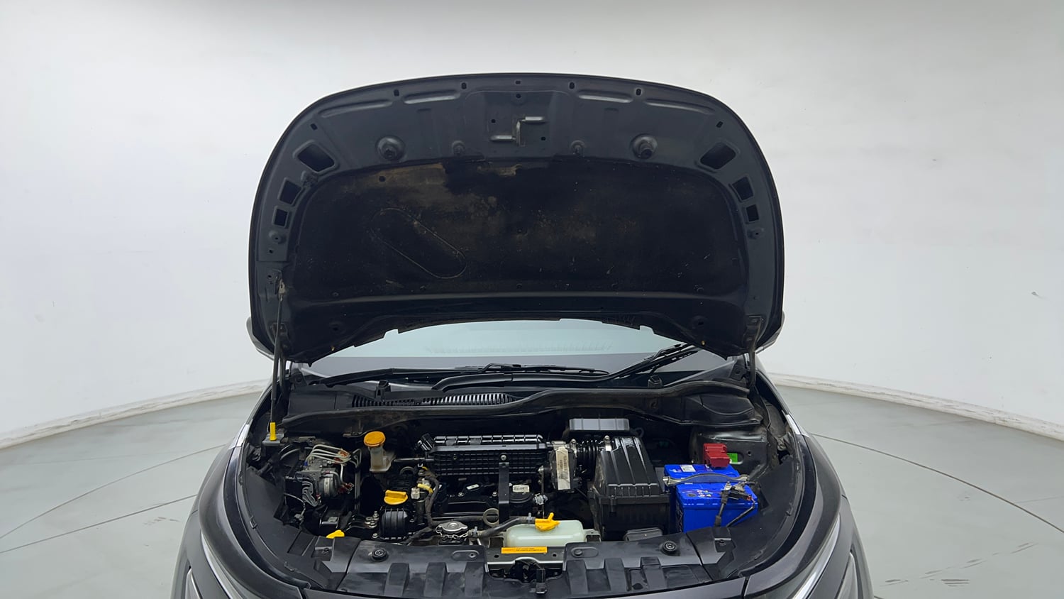 Used 2025 Tata Altroz XZA Petrol Petrol Automatic engine ENGINE & BONNET OPEN FRONT VIEW