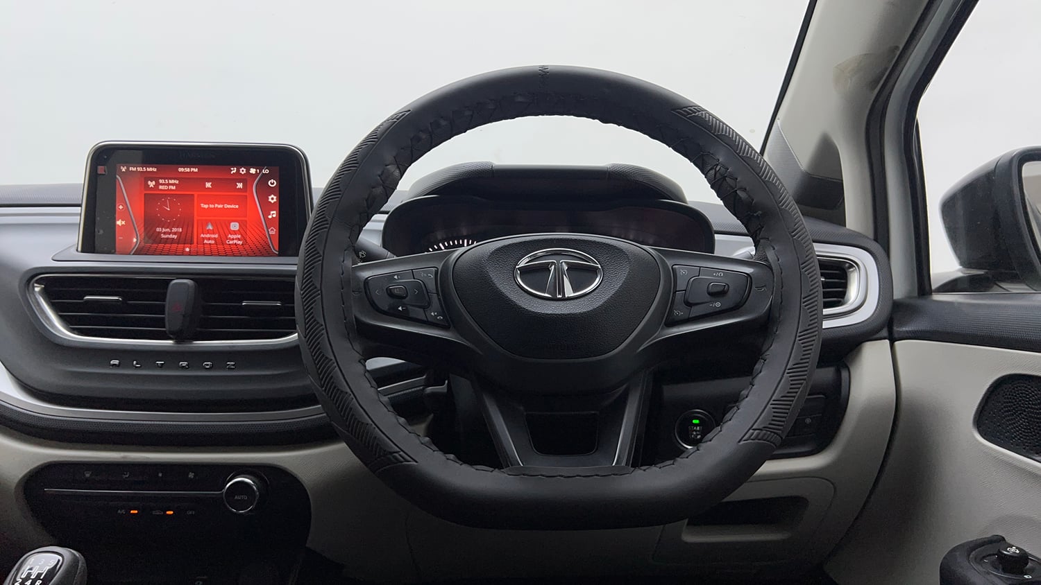 Used 2021 Tata Altroz XT Petrol Petrol Manual interior STEERING VIEW
