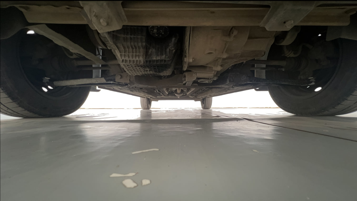 Used 2022 Renault Kwid RXT 1.0 (O) Petrol Manual extra FRONT LEFT UNDERBODY VIEW