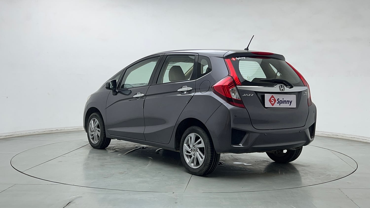 Used 2019 Honda Jazz VX Petrol Petrol Manual exterior LEFT REAR CORNER VIEW