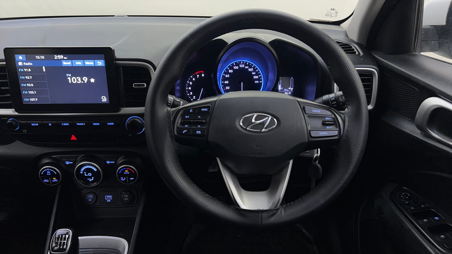 Used 2020 Hyundai Venue SX 1.0 Turbo Petrol Manual interior STEERING VIEW