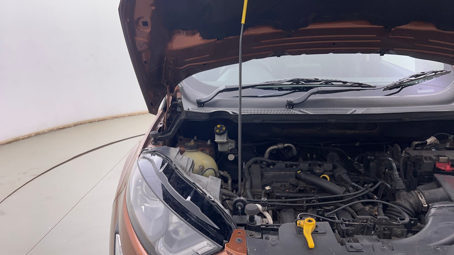 Used 2021 Ford EcoSport S MT 1.5 Ti-VCT Petrol Manual engine ENGINE RIGHT SIDE HINGE & APRON VIEW